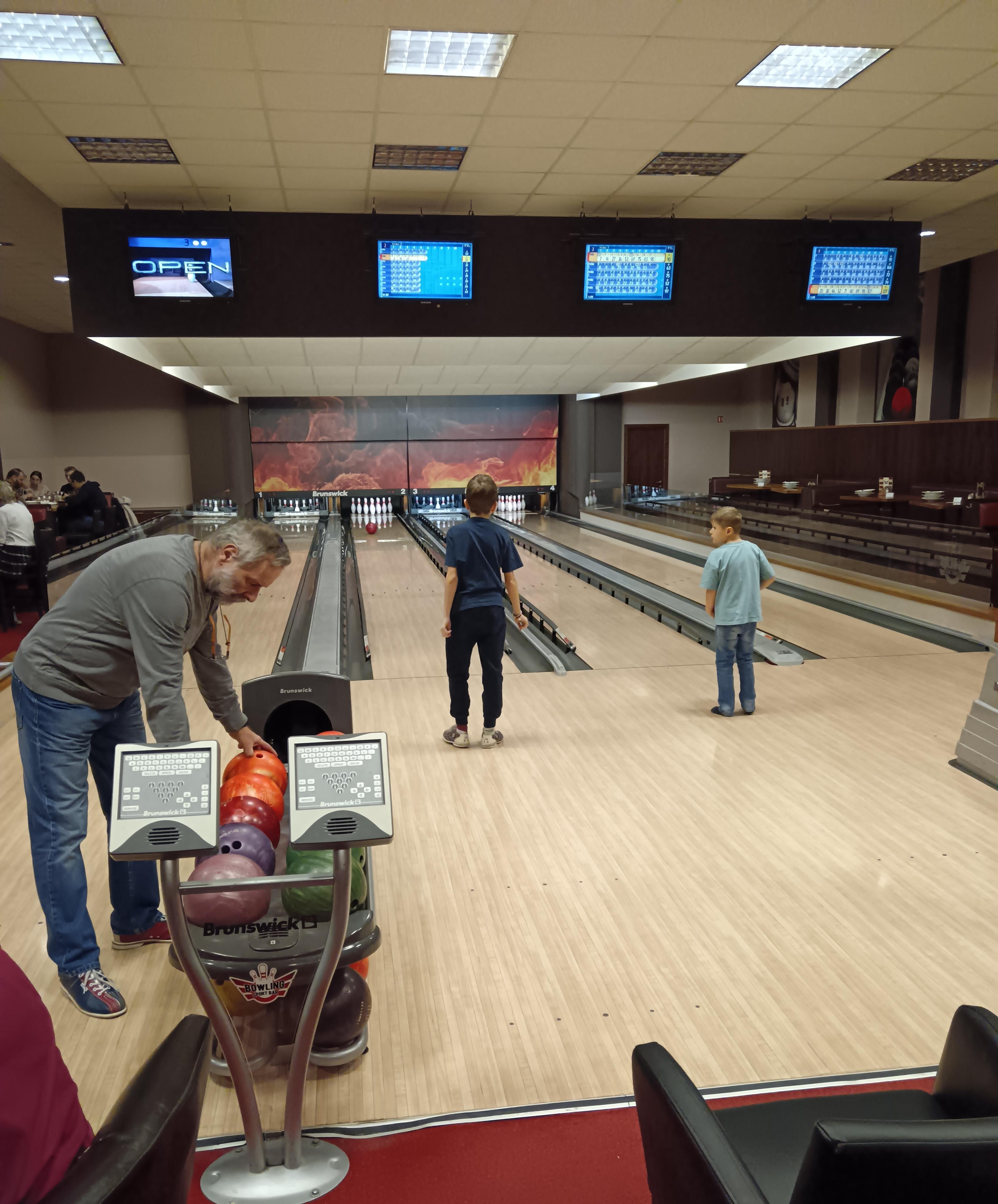 BOWLING SPORT BAR foto 4