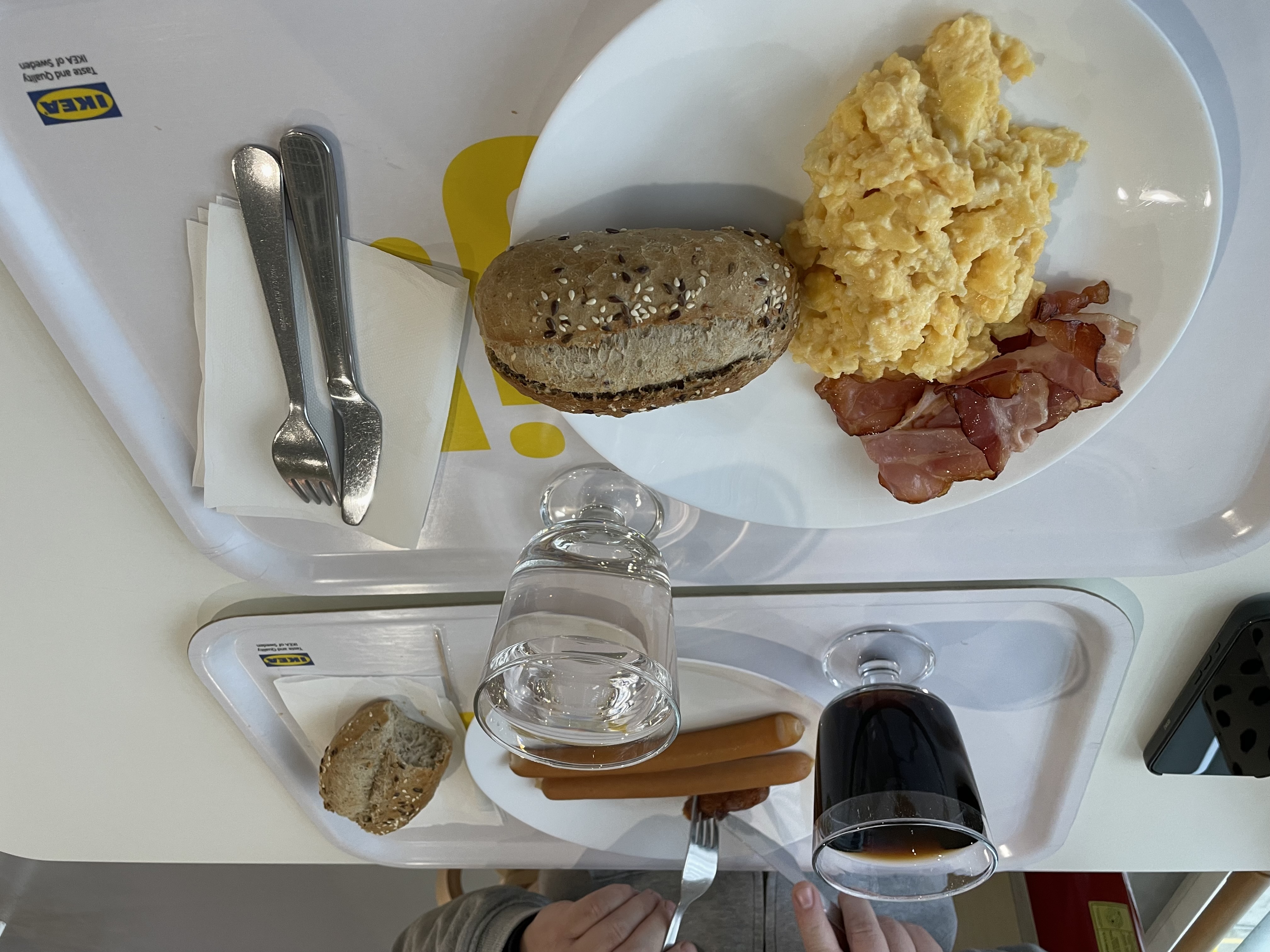 Švédská restaurace a kavárna IKEA Černý Most foto 4