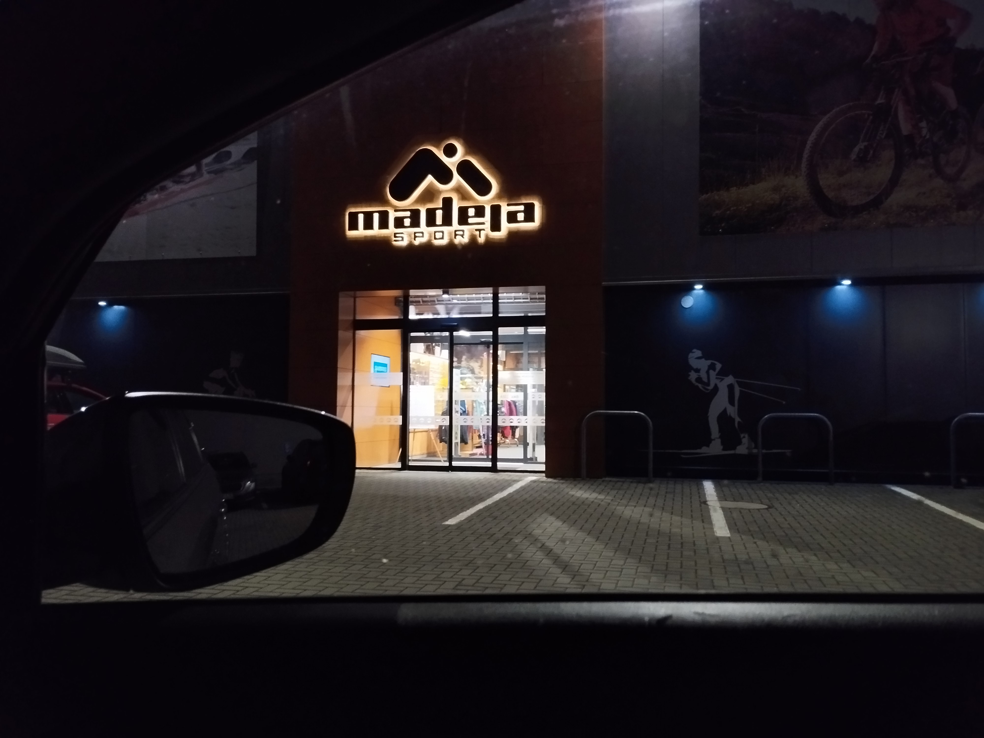 MADEJA sport - servis a půjčovna lyží i snowboardů foto 5