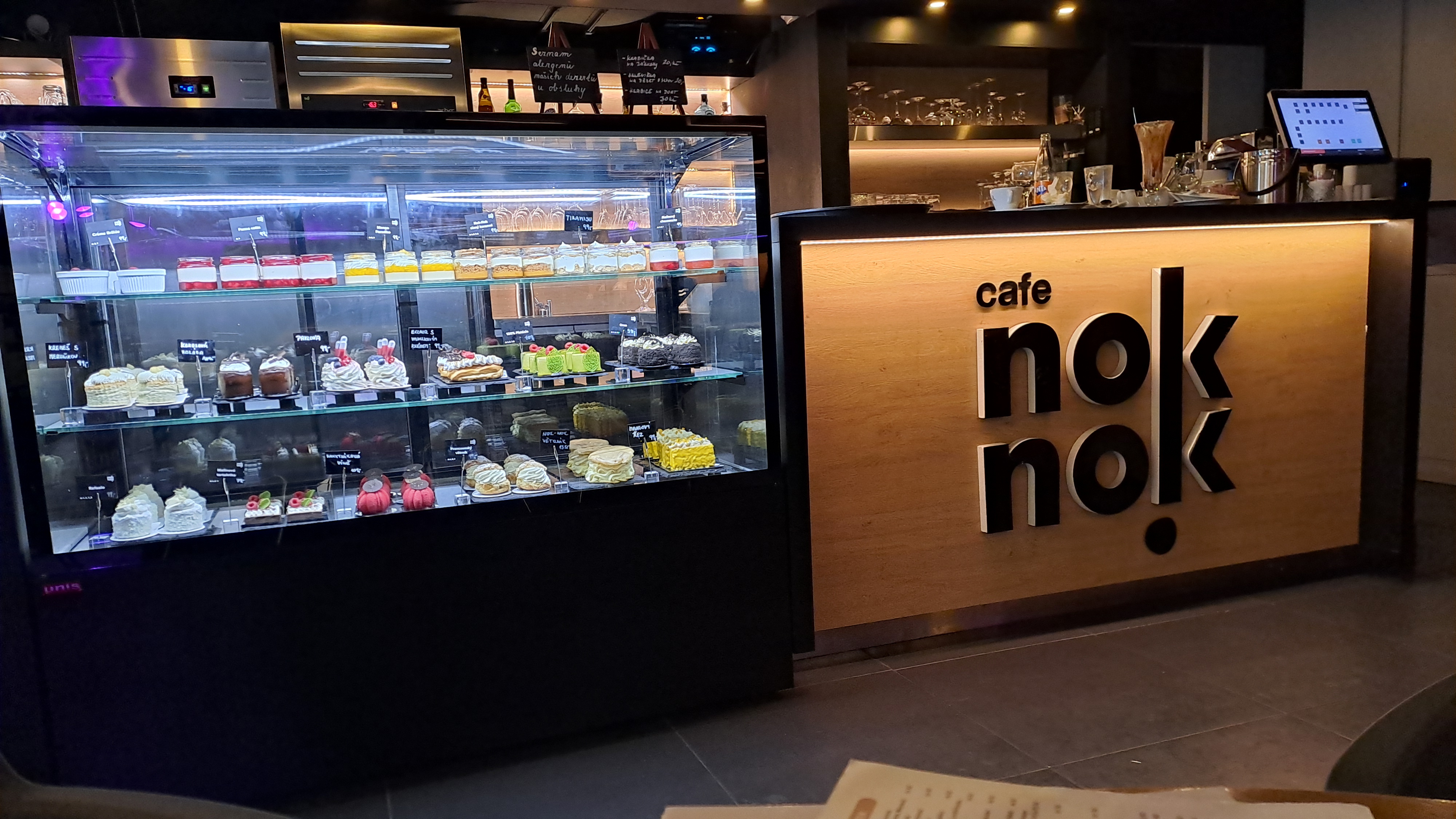 NOK NOK Restaurant foto 4