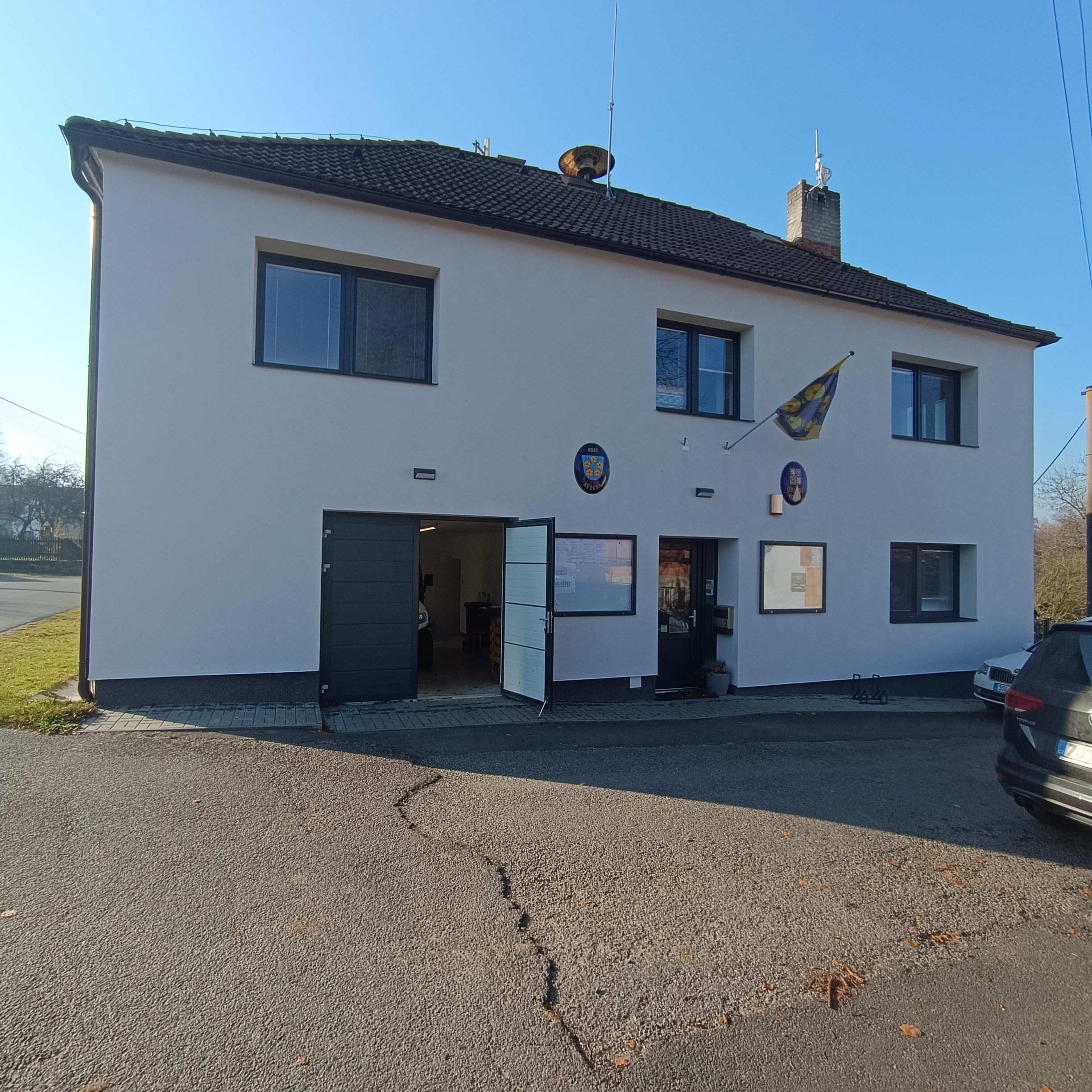 Růžená - obecní úřad foto 2