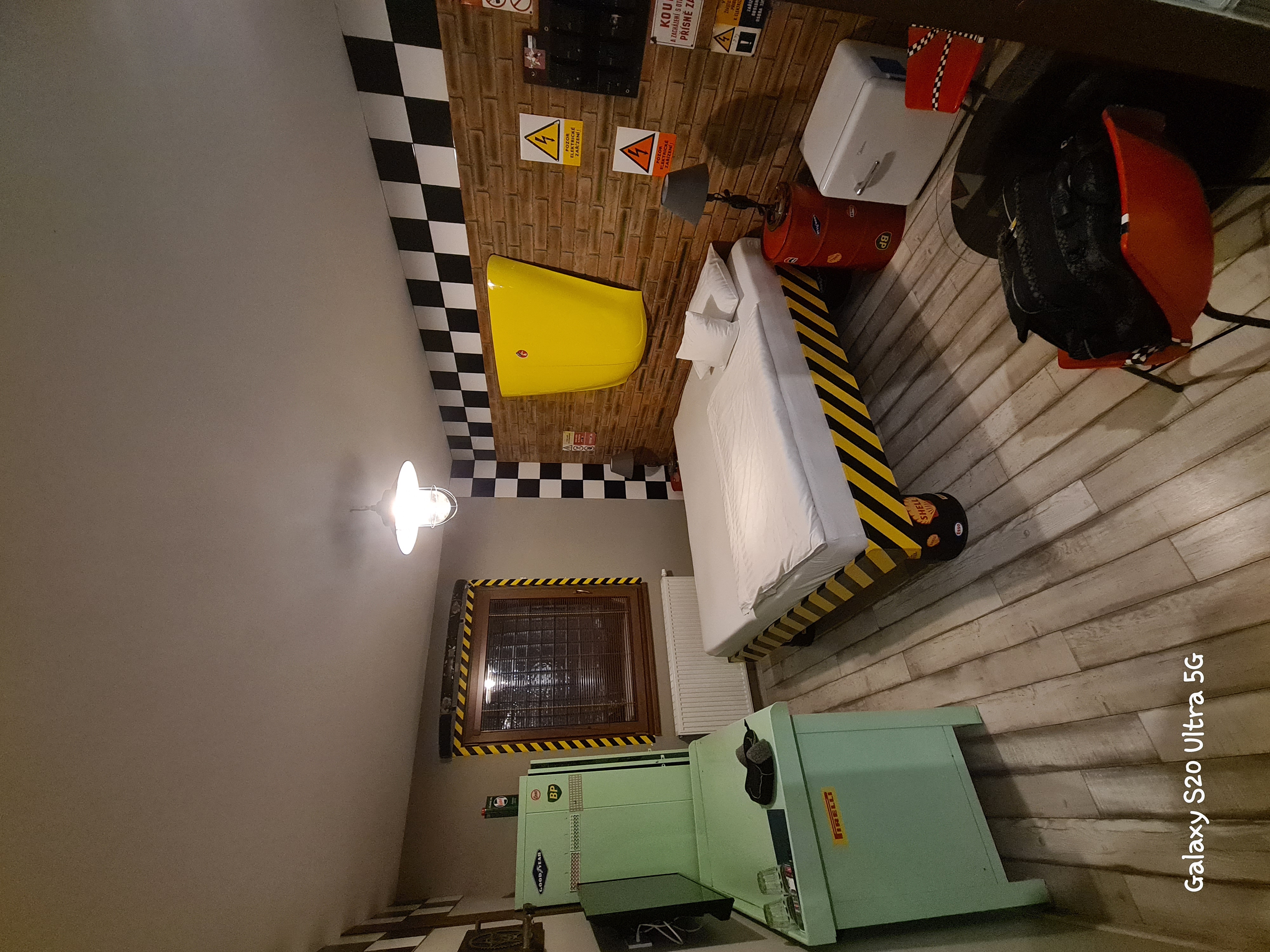 Retro Hotel Garage foto 6