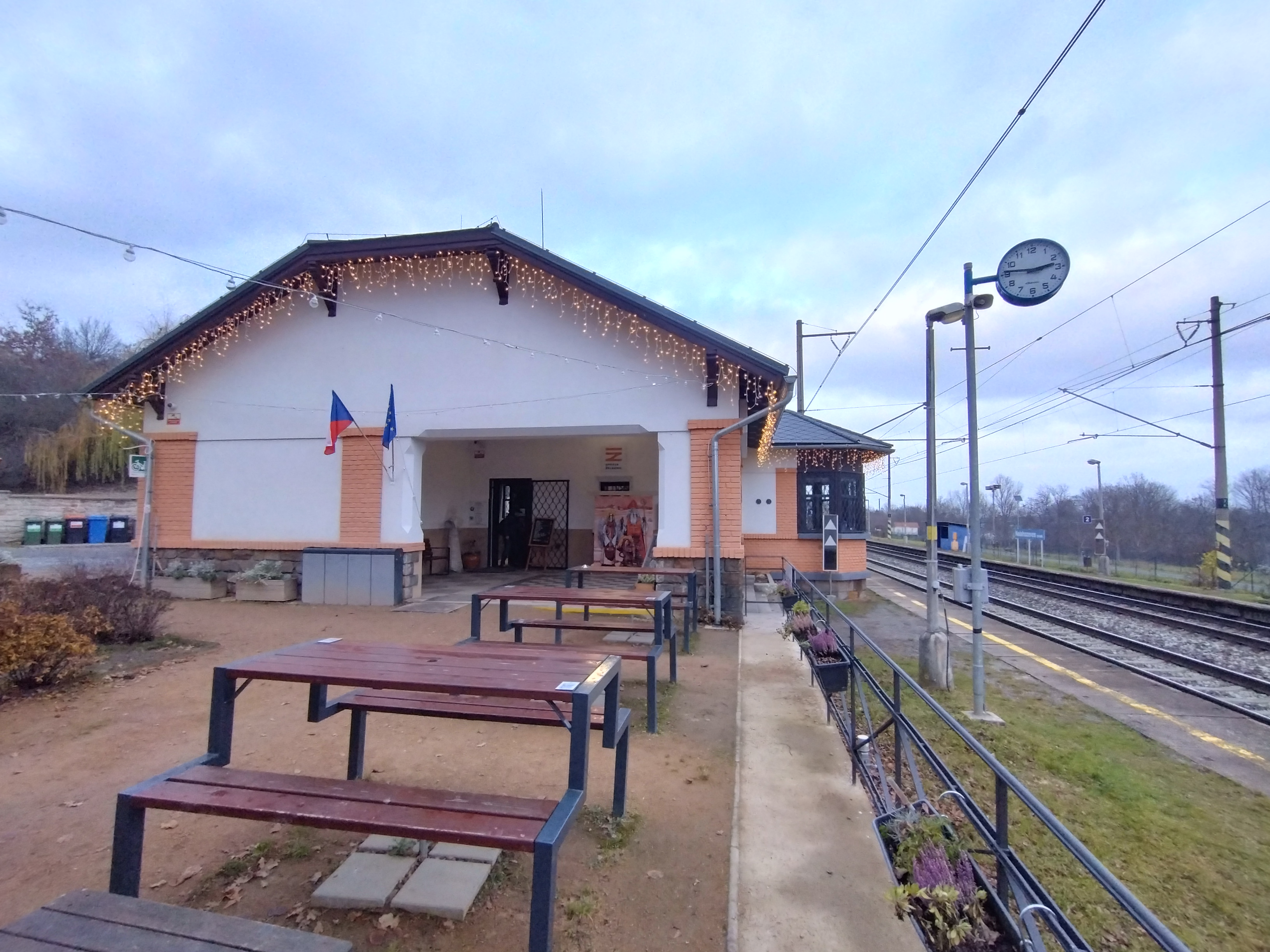 Infocentrum Nelahozeves - Zastávka Antonína Dvořáka foto 5
