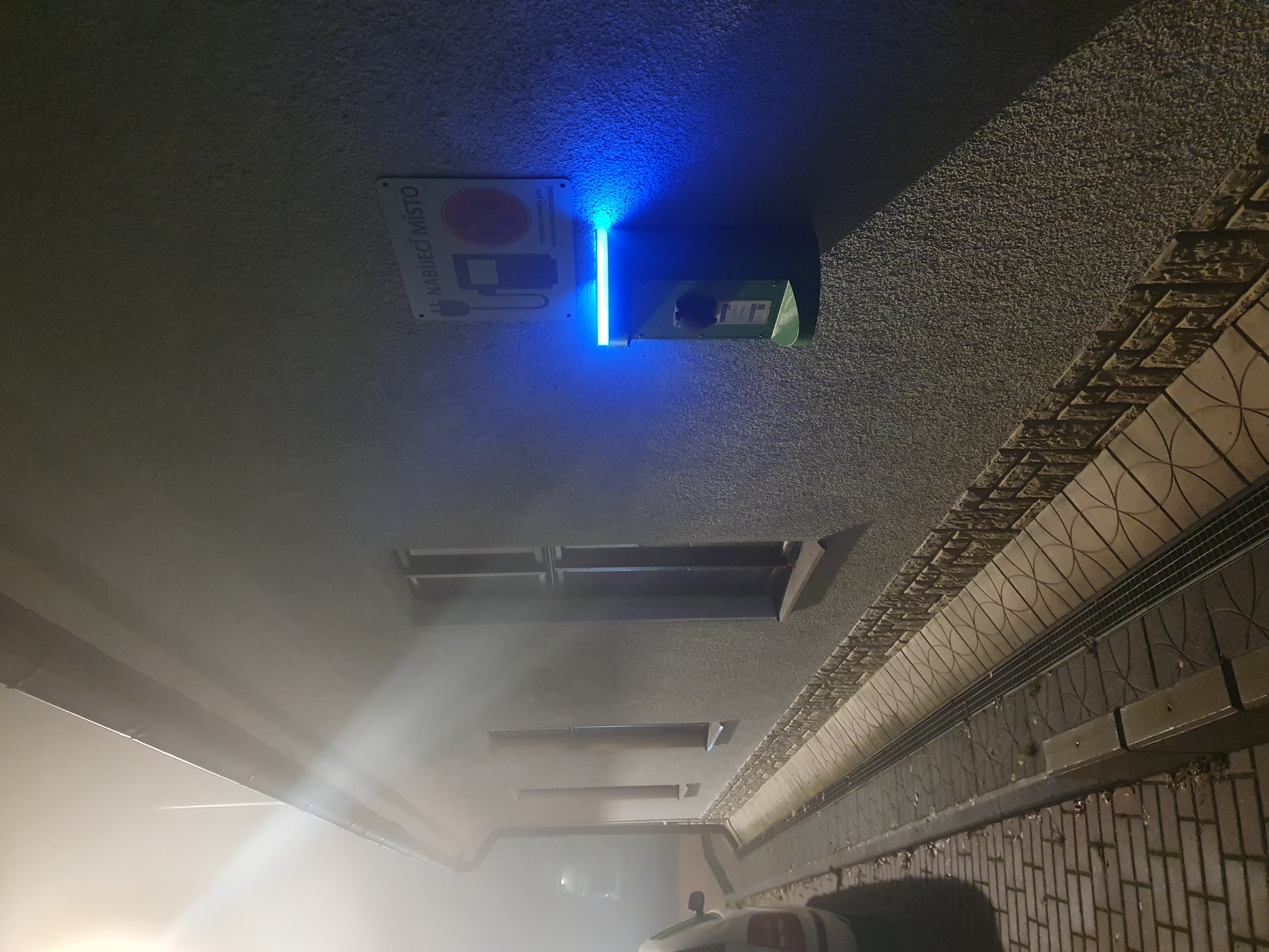 EVSELECT s.r.o. - Nabíjecí stanice foto 2