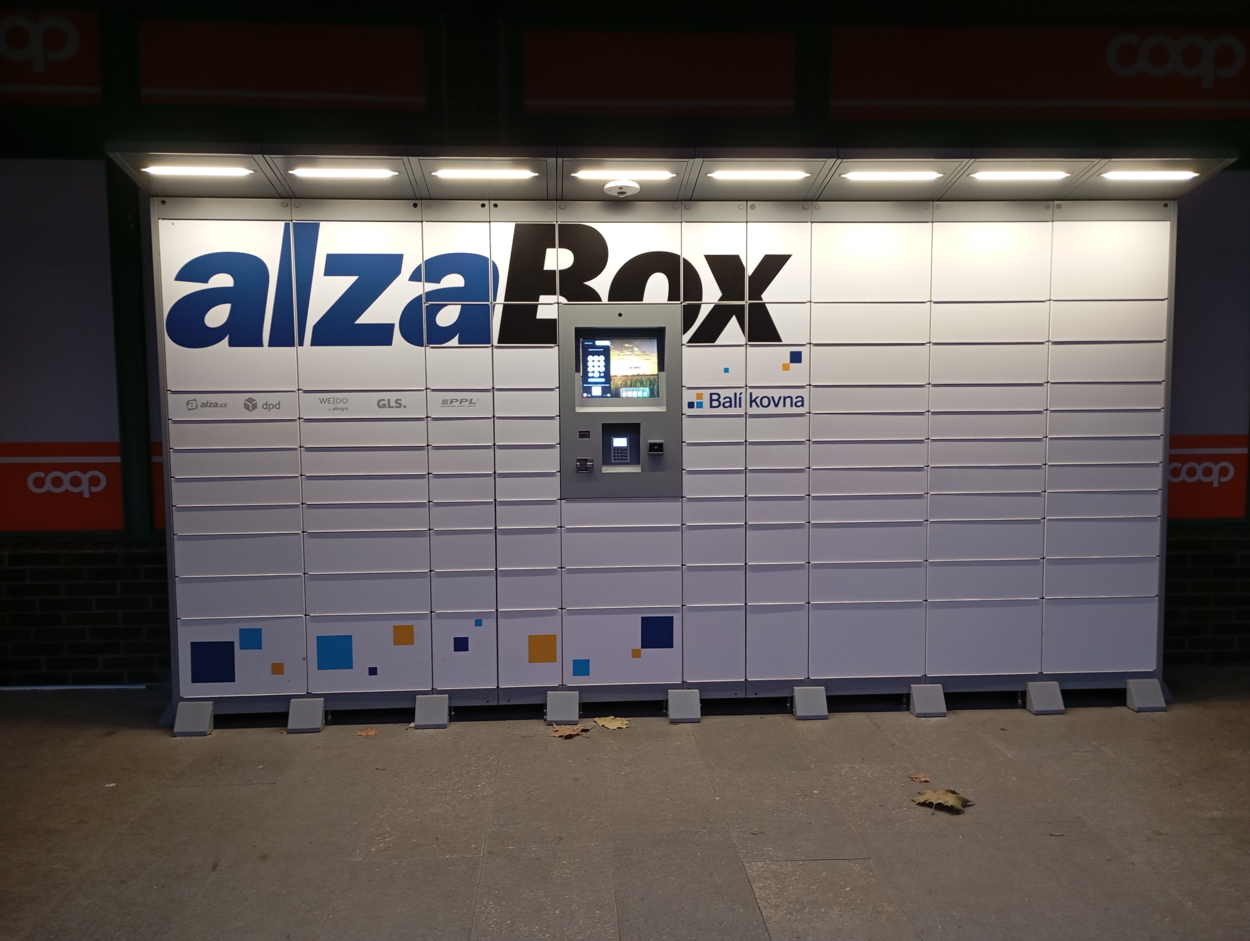 AlzaBox foto 2