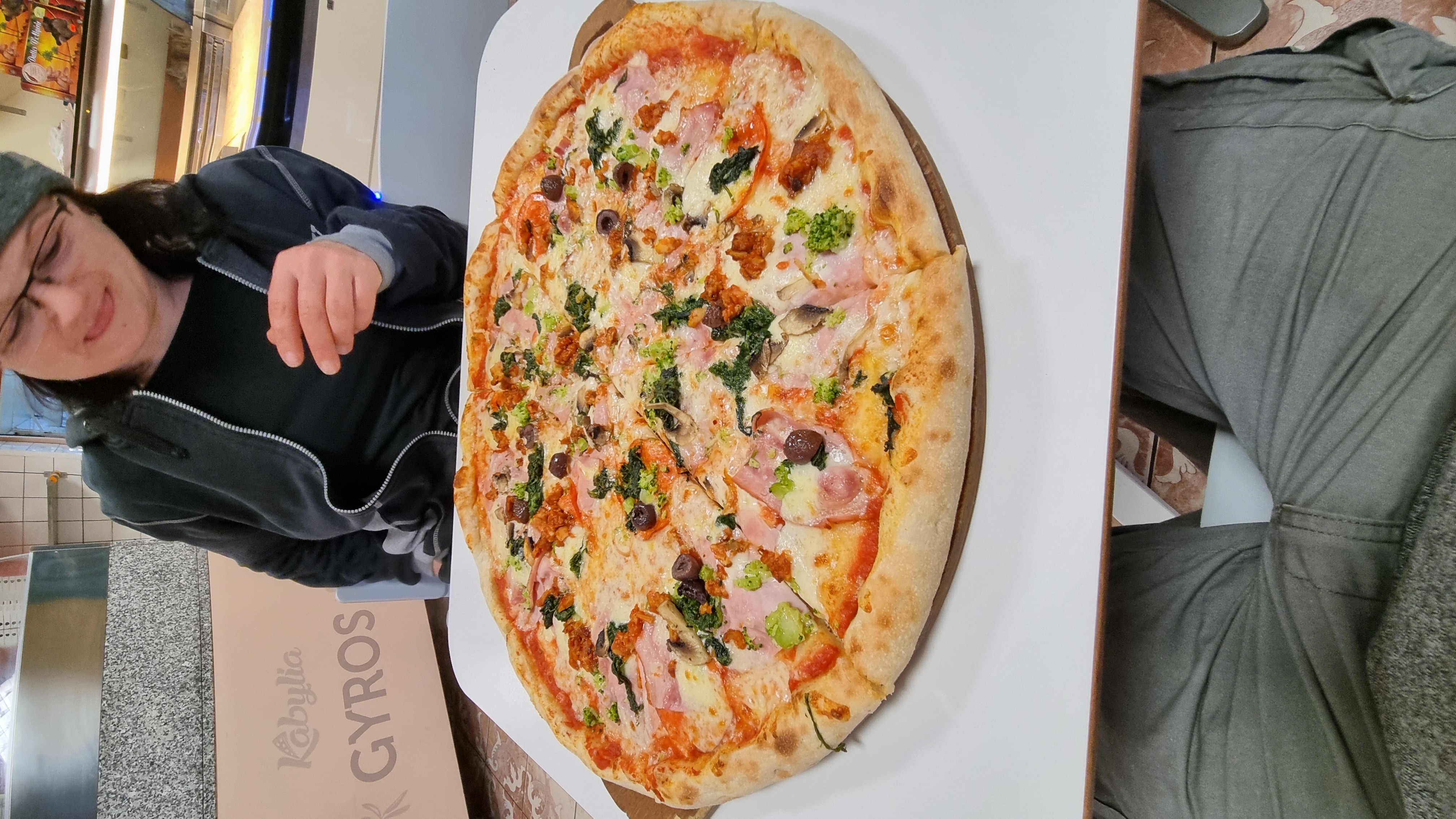 Pizza Yakouben foto 2