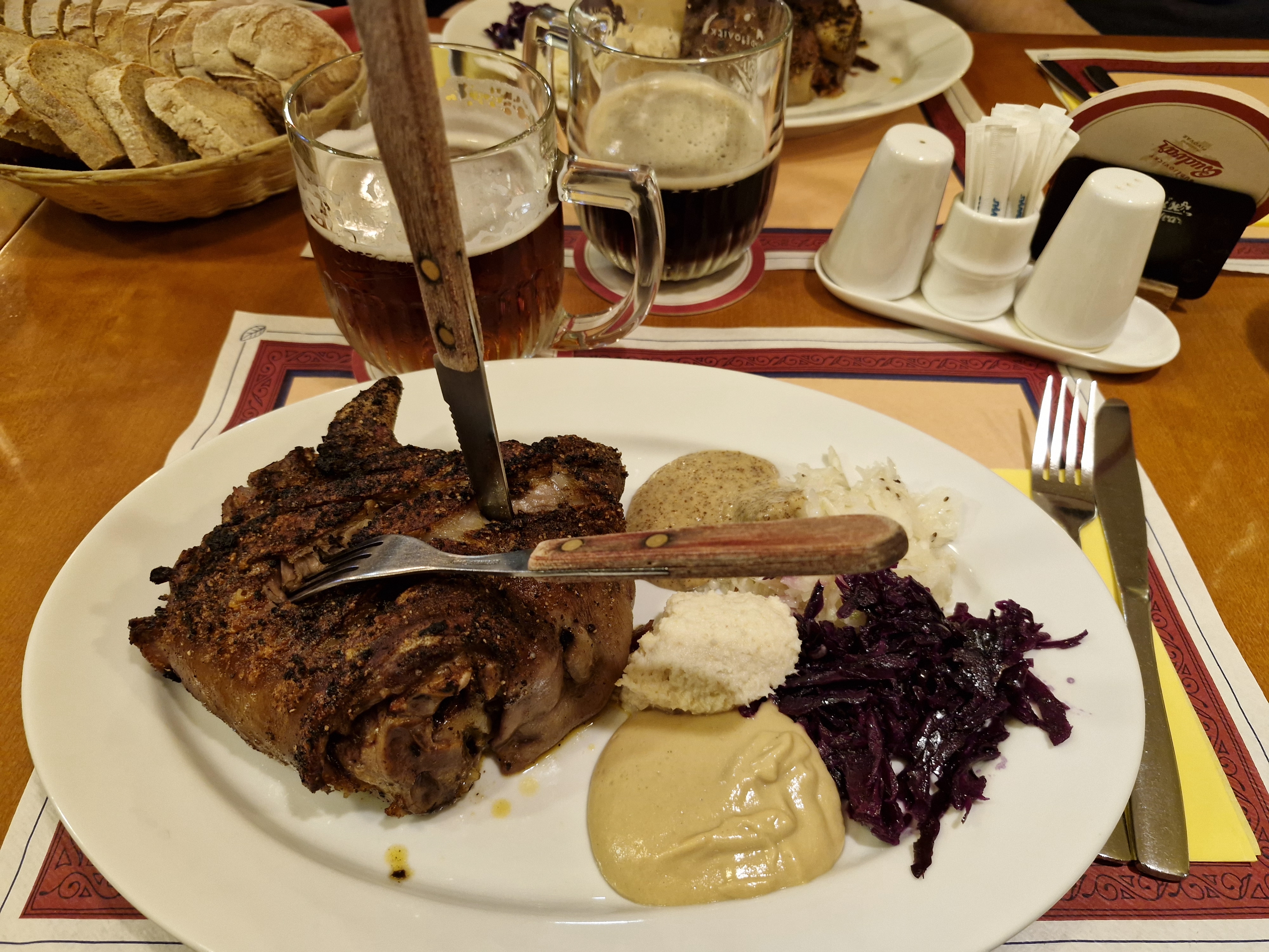 Restaurace U Pečeného kolena foto 6