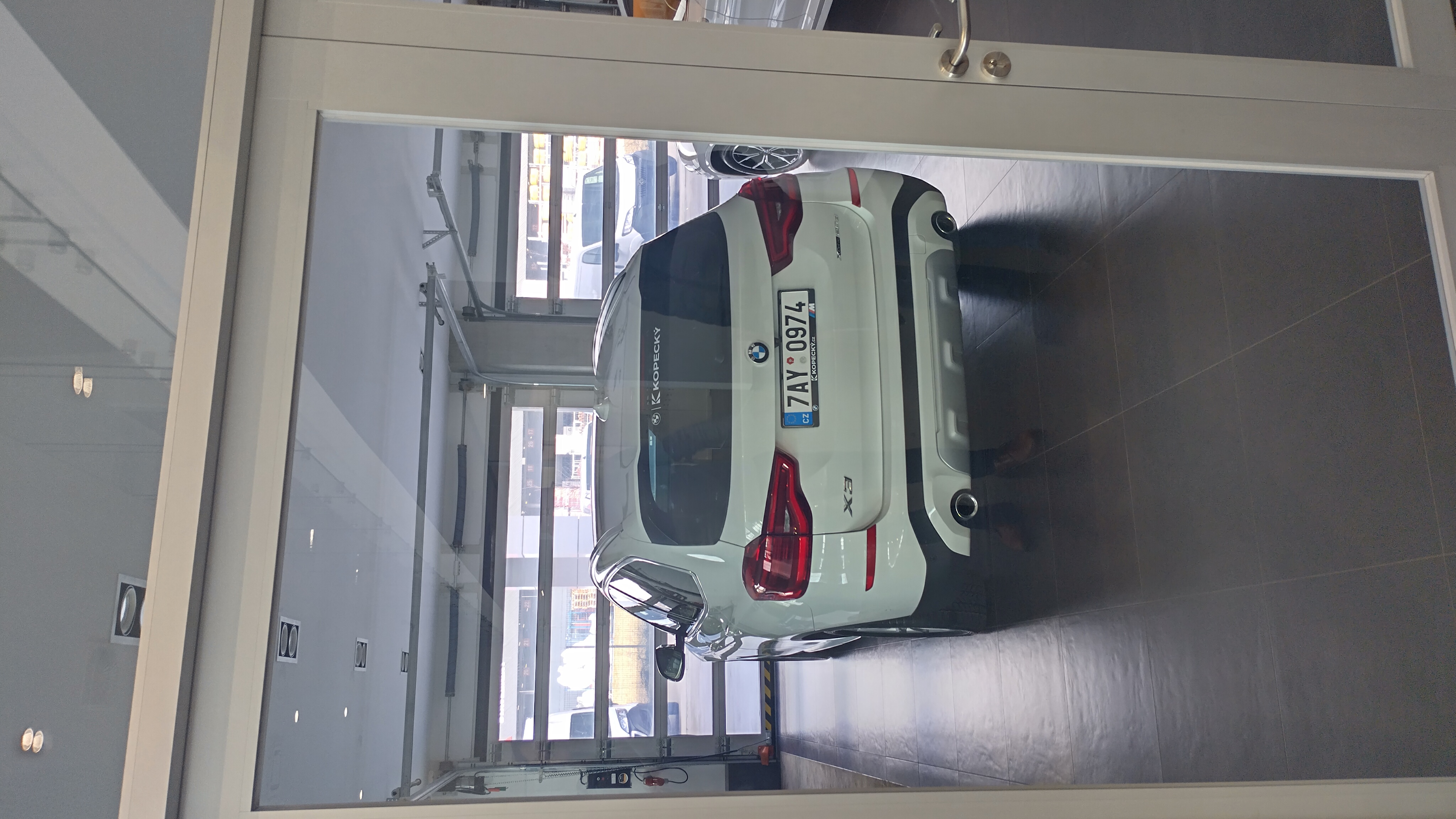BMW Servis KOPECKÝ foto 4
