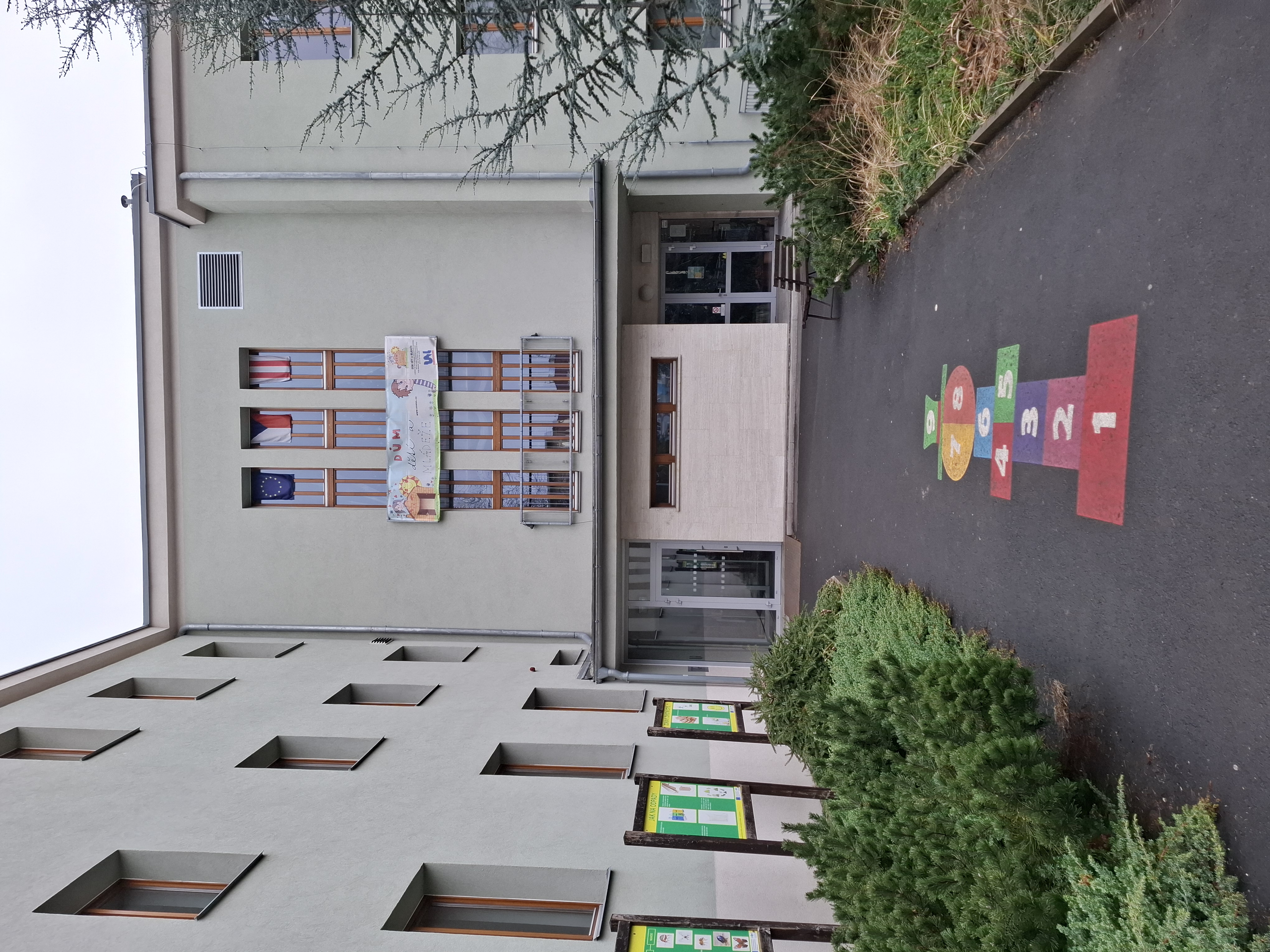 Dům dětí a mládeže a Zařízení pro další vzdělávání pedagogických pracovníků, Ústí nad Labem foto 5