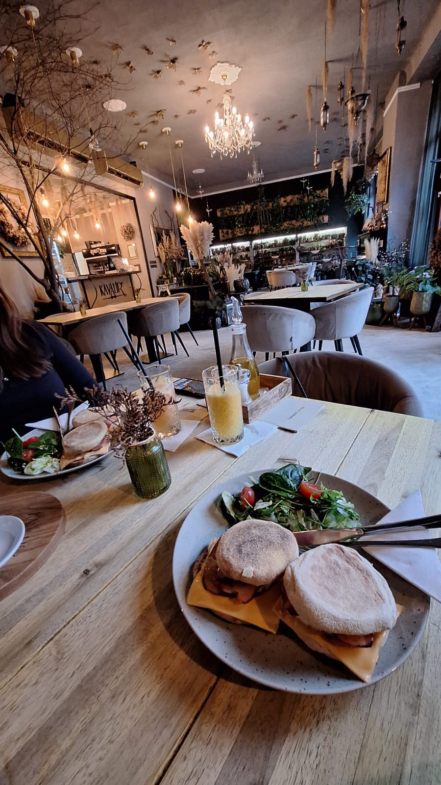 Květinářství & Kavárna Kavalír foto 3