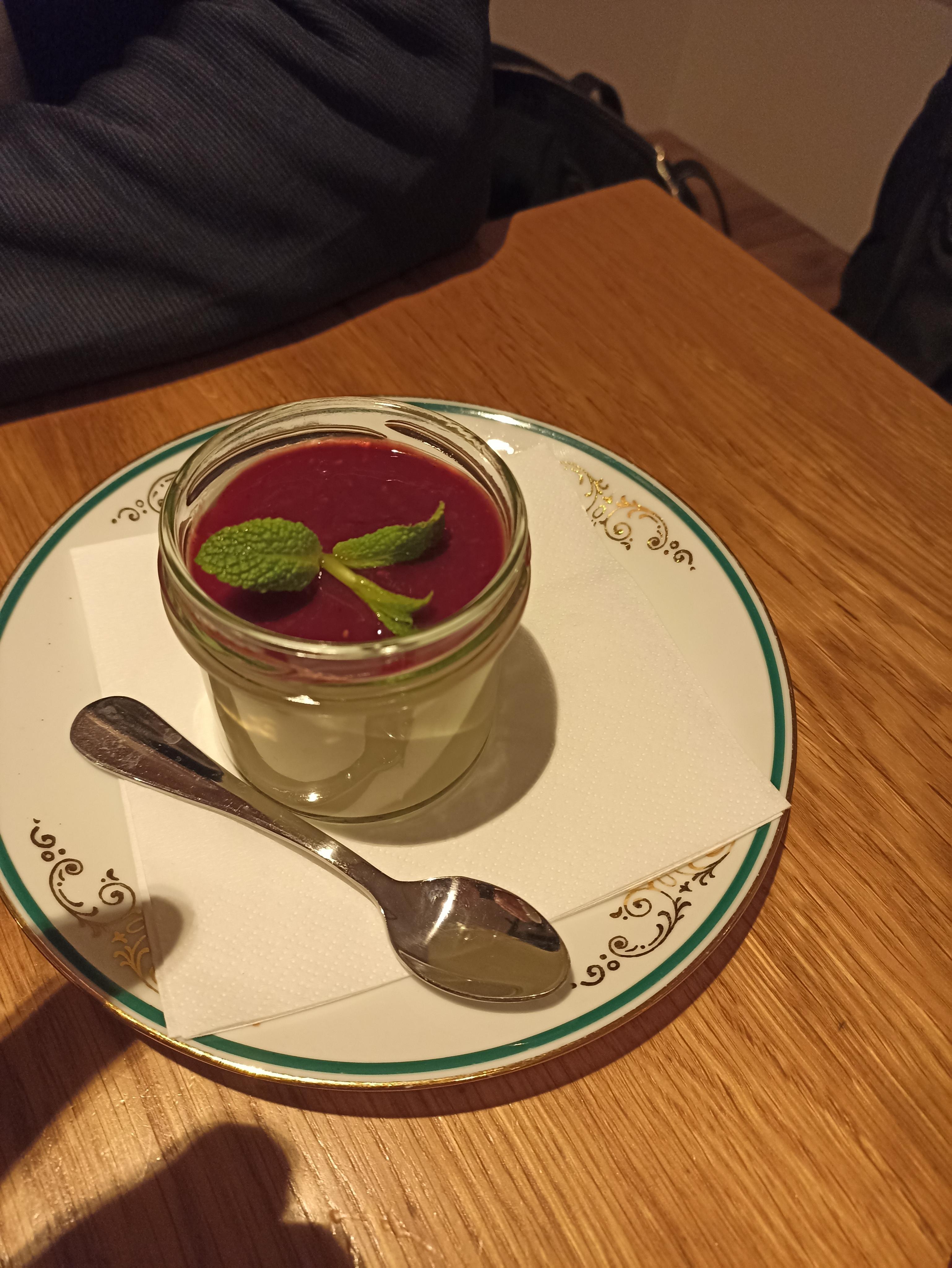 Café Bistro Jean Paul's Restaurant foto 6