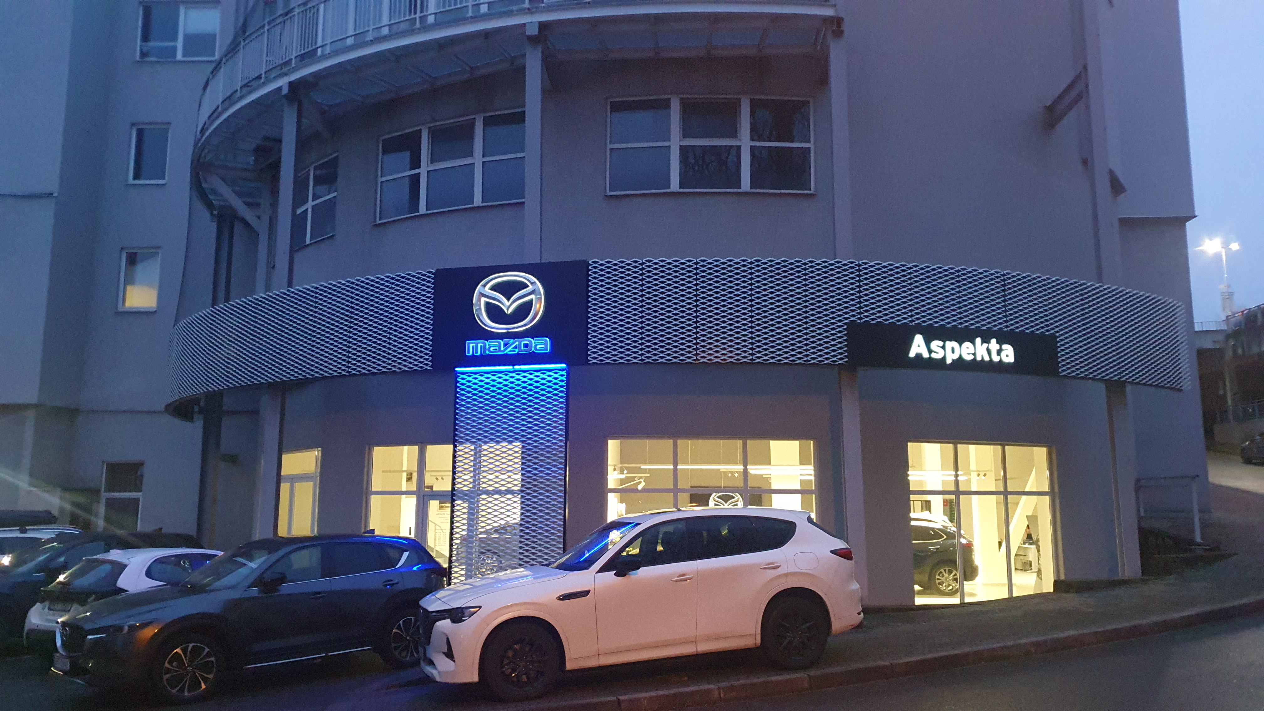 ASPEKTA Trading - Mazda foto 6