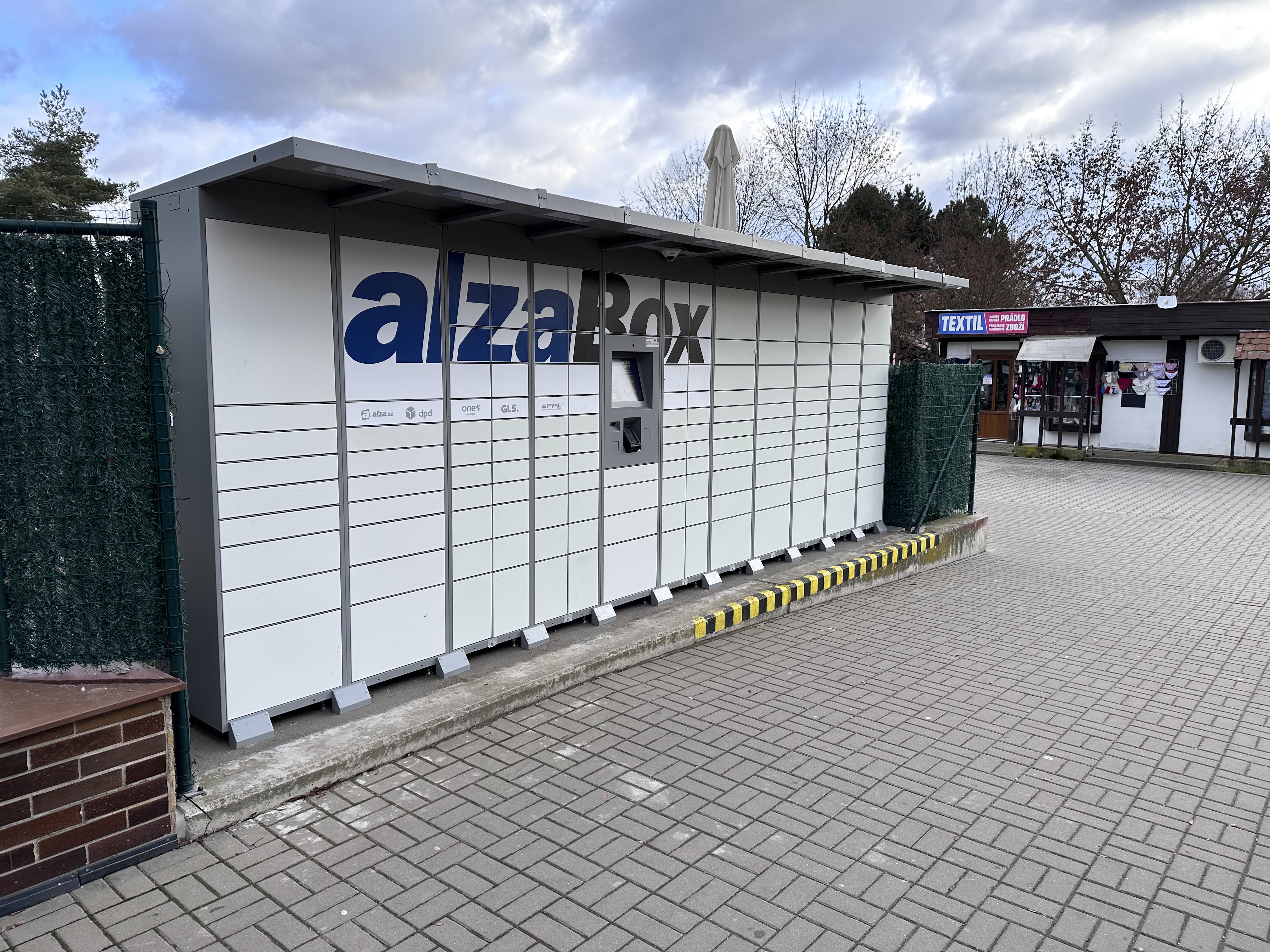 AlzaBox foto 1