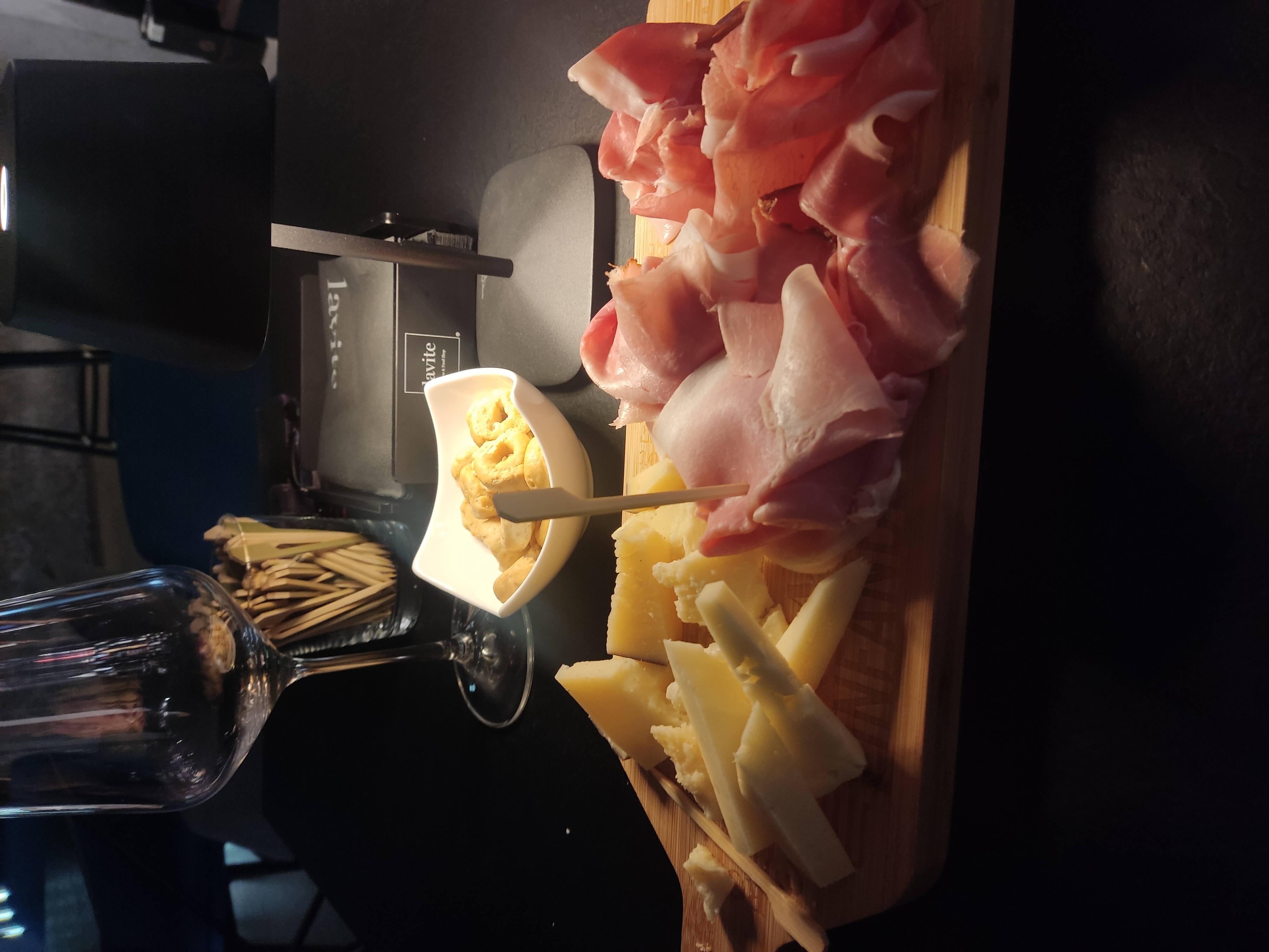 Wine & Food Shop Lavite foto 4