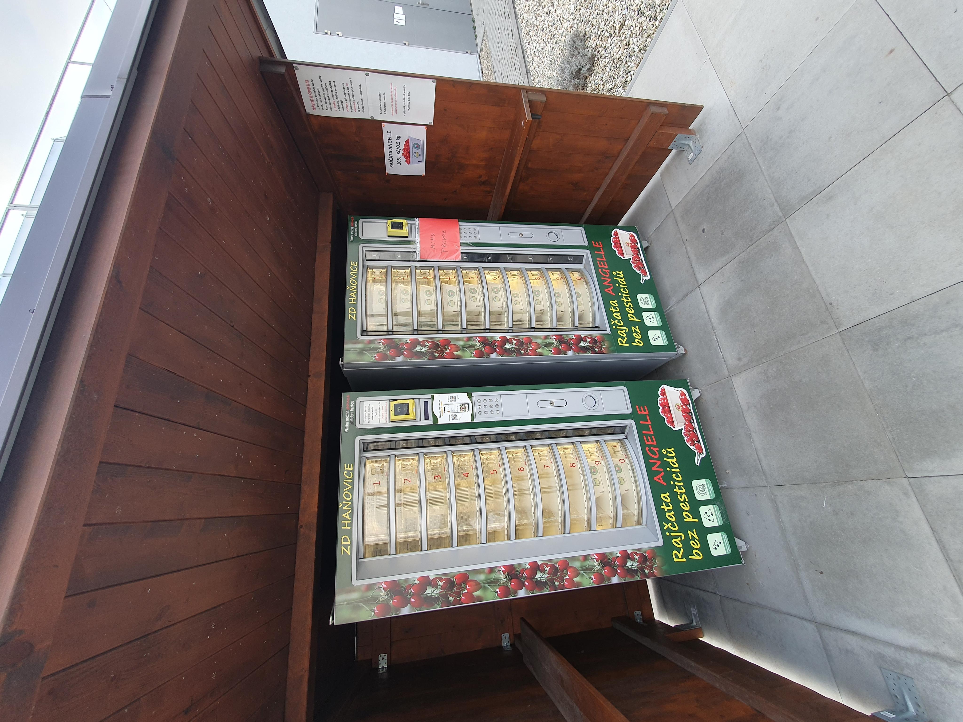 Zemědělské družstvo Haňovice - Prodejní automat foto 2