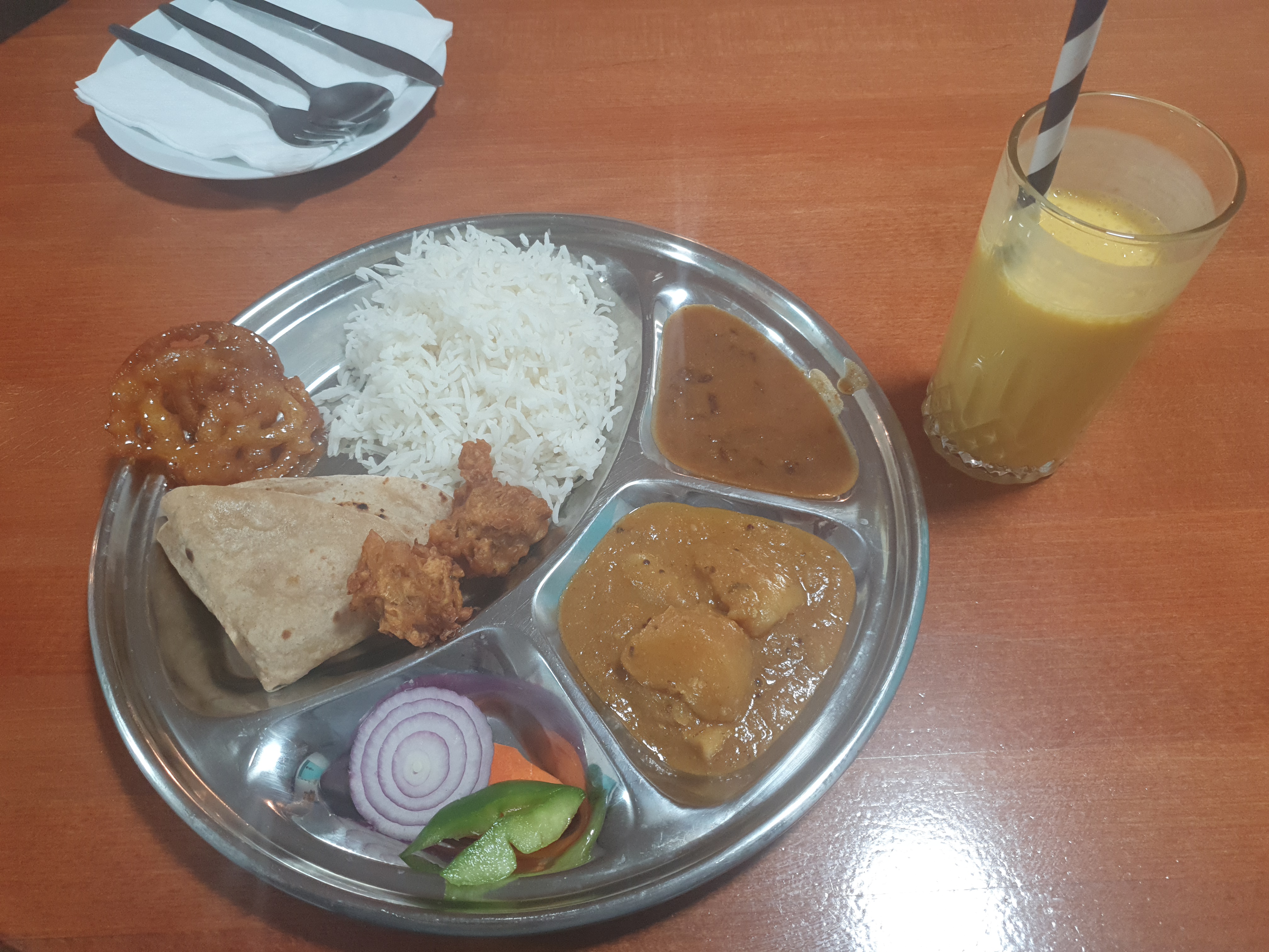 Aahar Restaurant foto 2