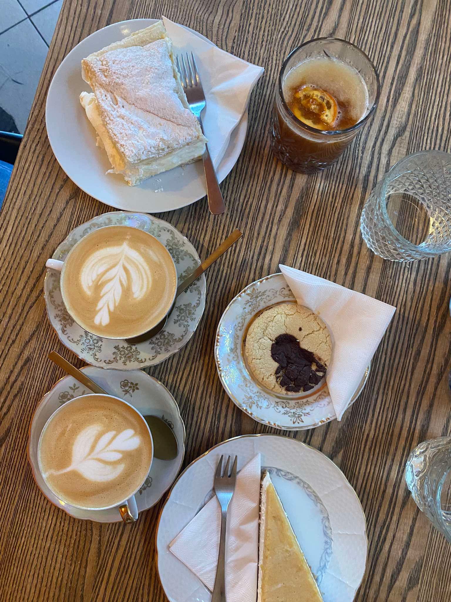 Kavárna Trouble Cafe foto 2