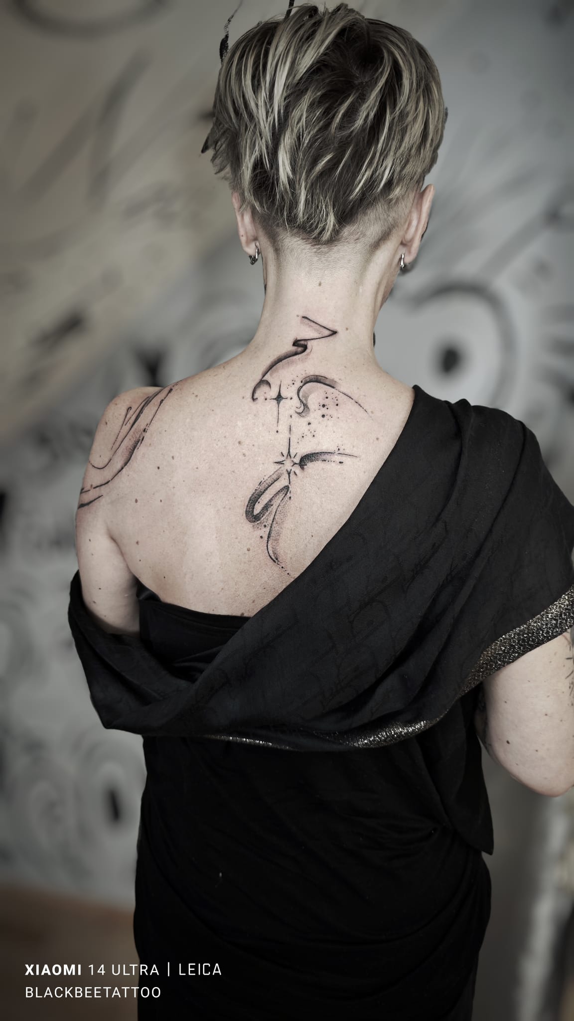 BlackBee Tattoo foto 2