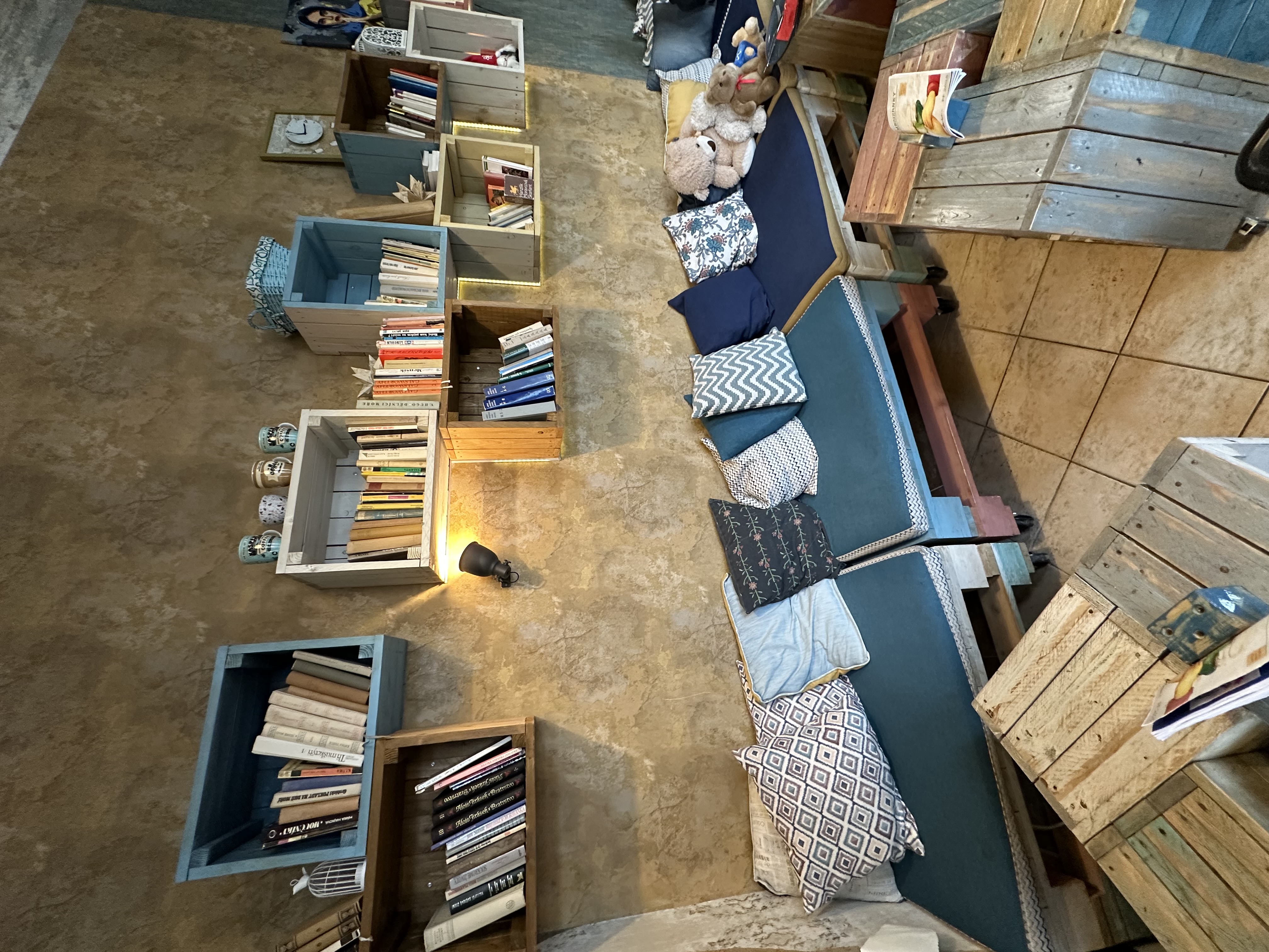 COFFEE & BOOKS foto 6