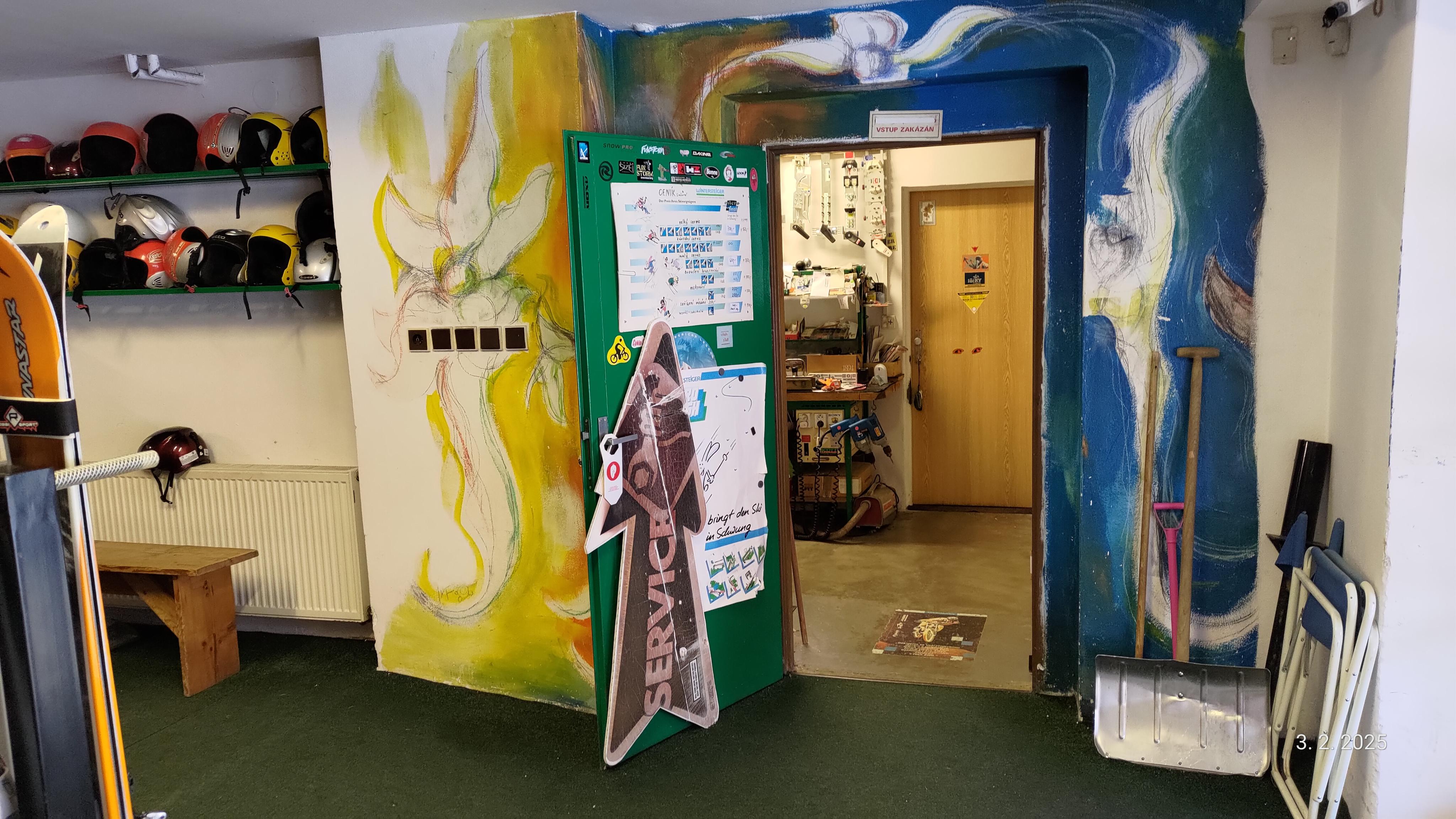 Rossi sport - půjčovna lyží foto 3