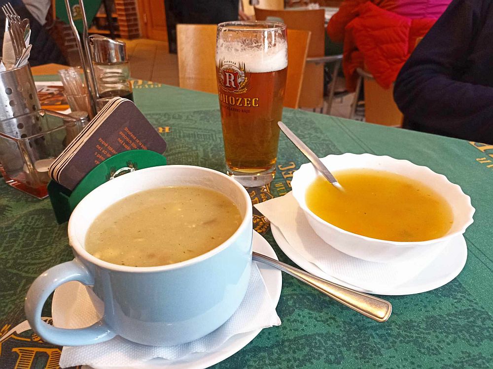 Restaurace U Šárky foto 3
