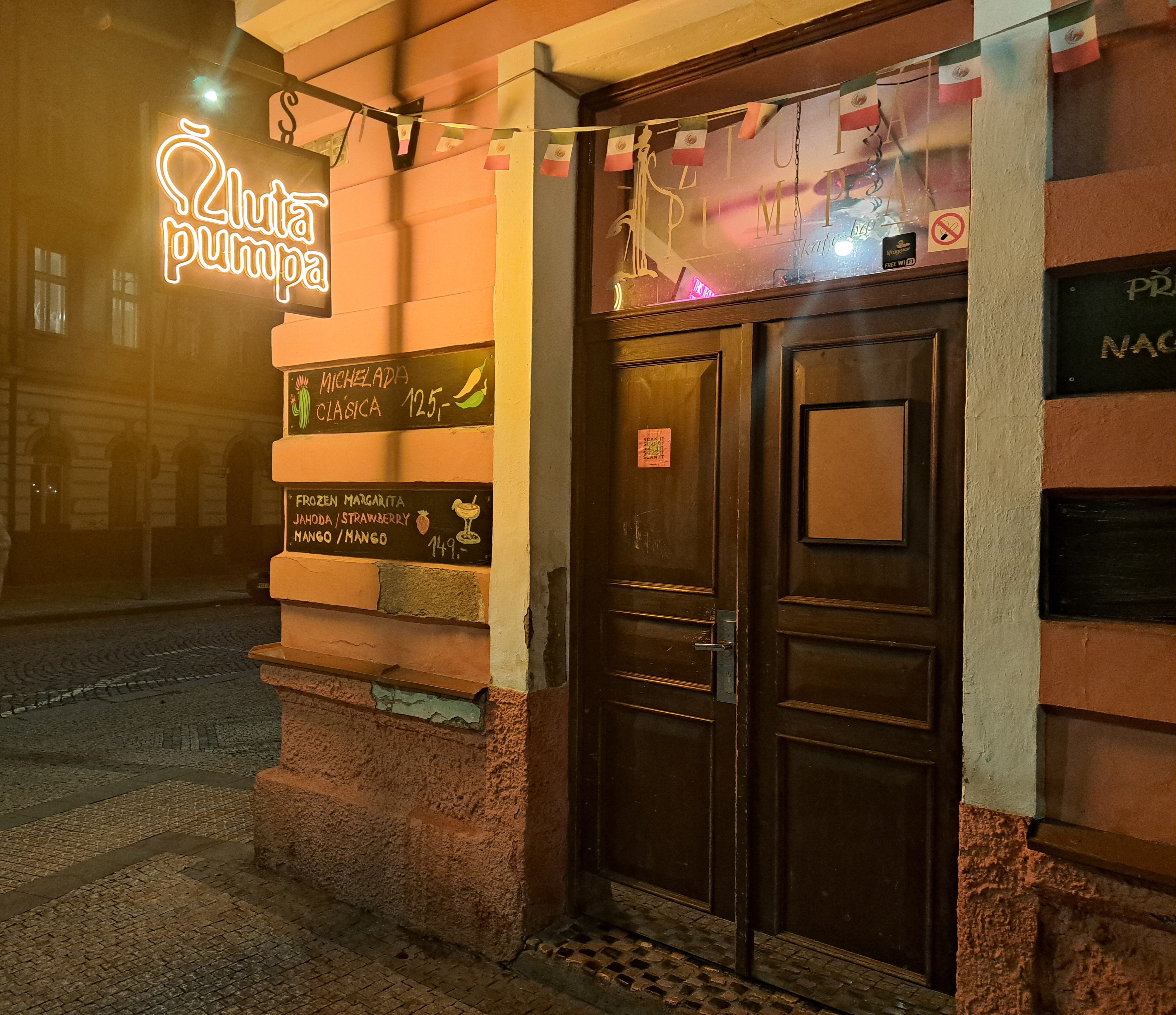Kafé-Bar Žlutá pumpa foto 4