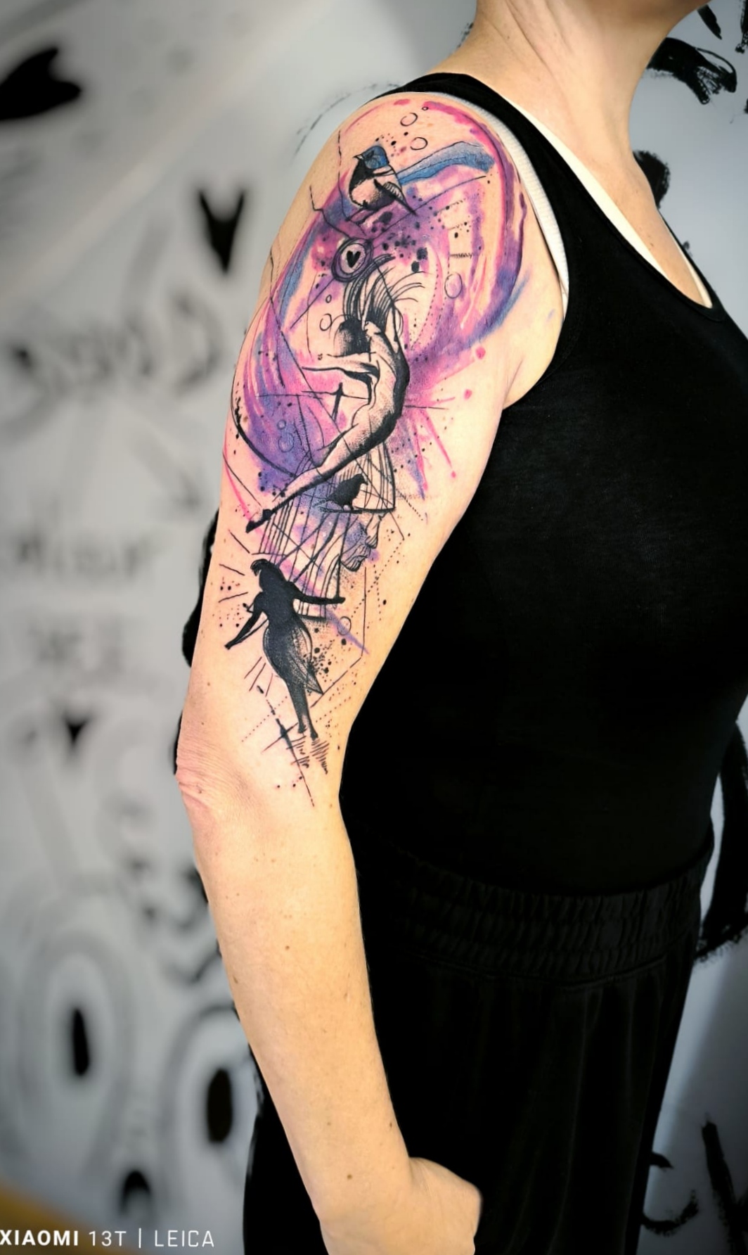 BlackBee Tattoo foto 3