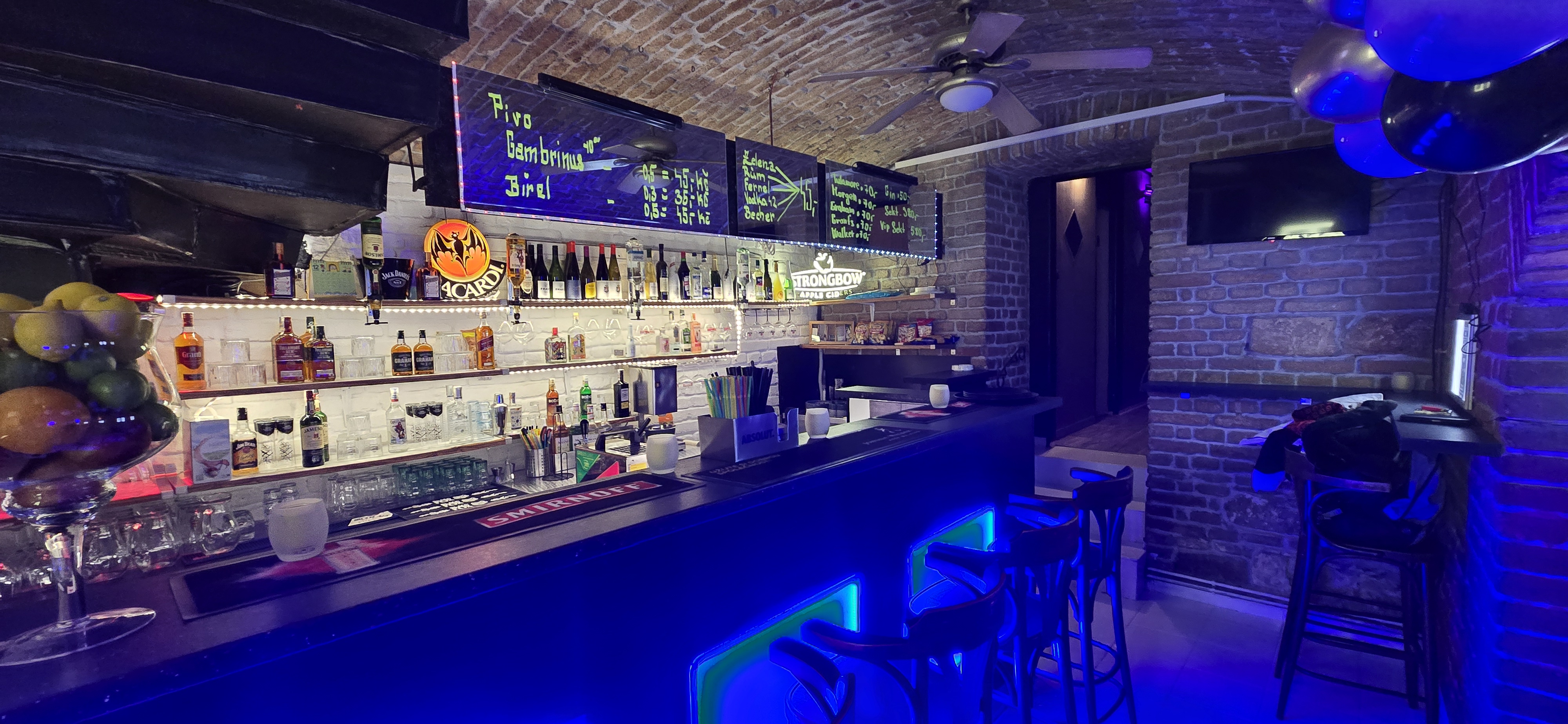 Habibi club bar foto 4