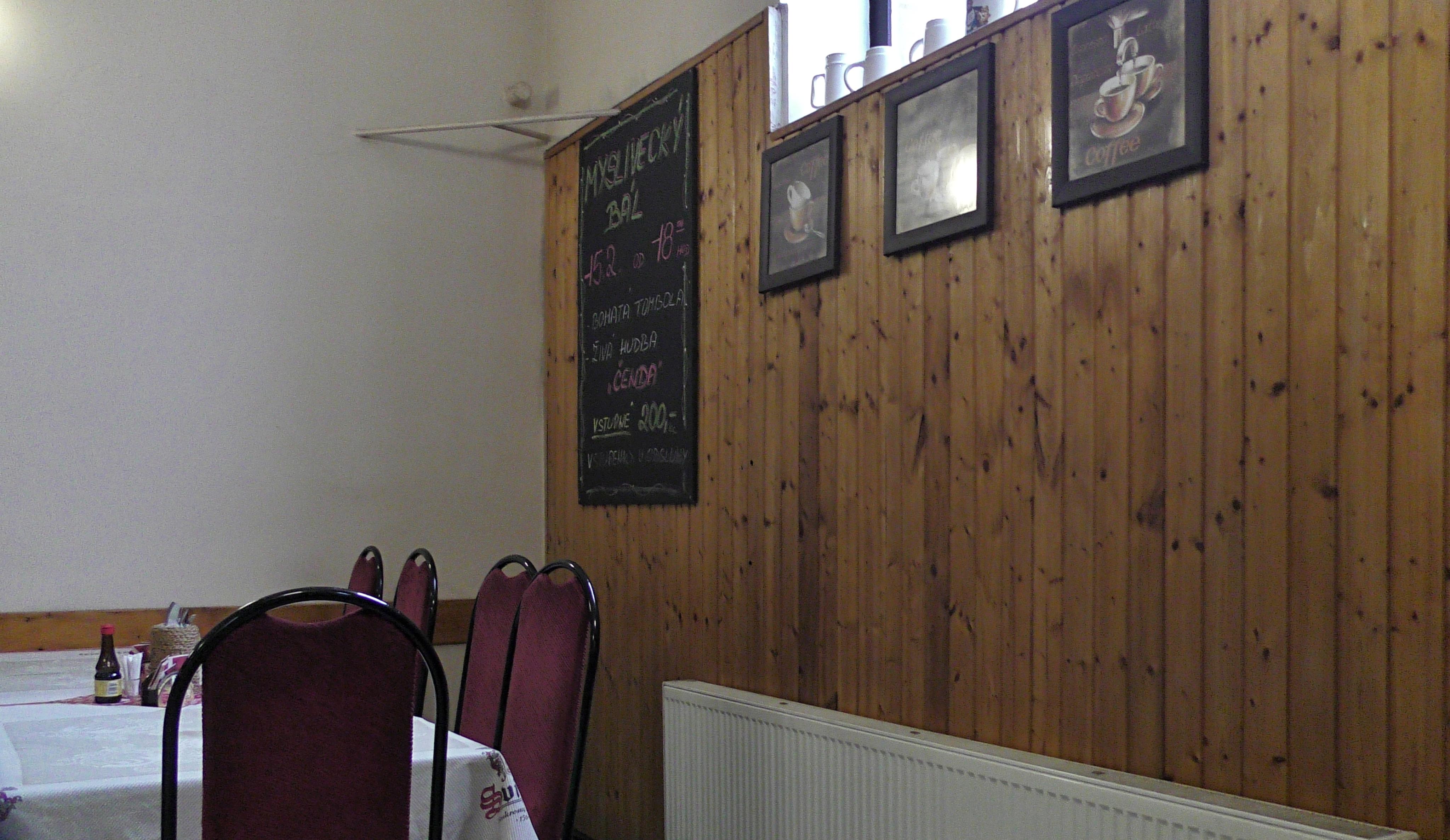 Restaurace U Komína foto 3