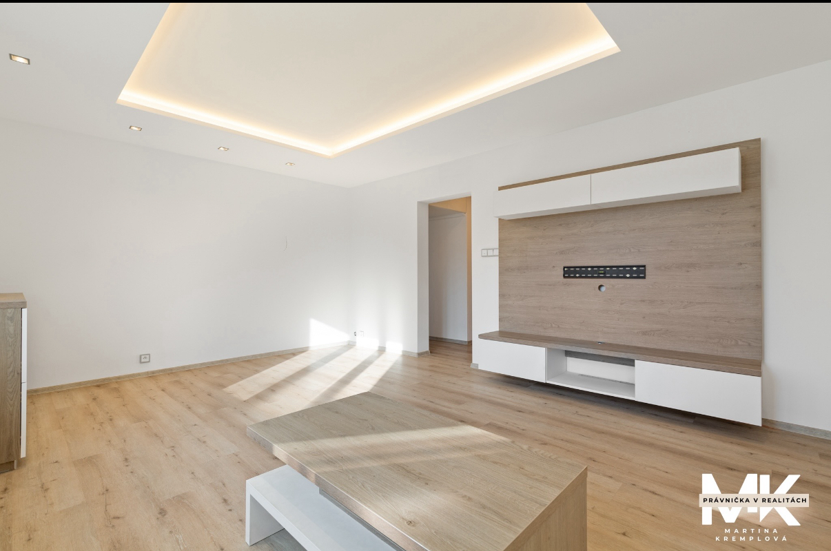 Mgr. Martina Kremplová - realitní makléřka foto 5