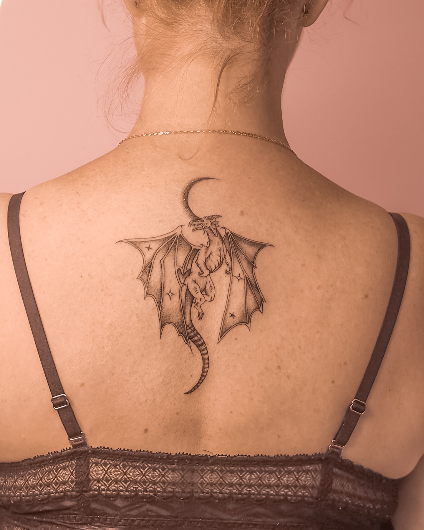 UNDER SKIN TATTOO foto 3