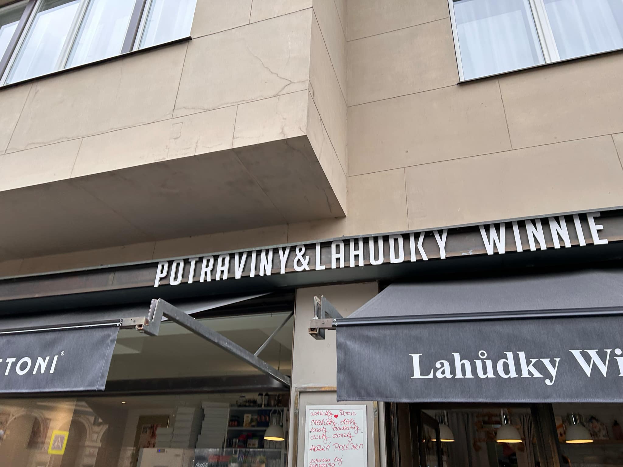 WINNIE - potraviny a lahůdky foto 4