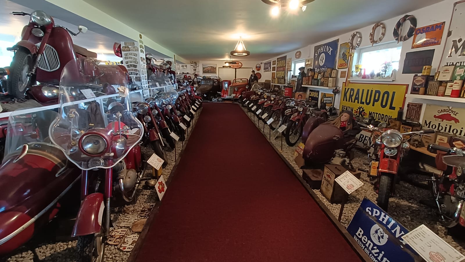 Muzeum historických motocyklů JAWA foto 4