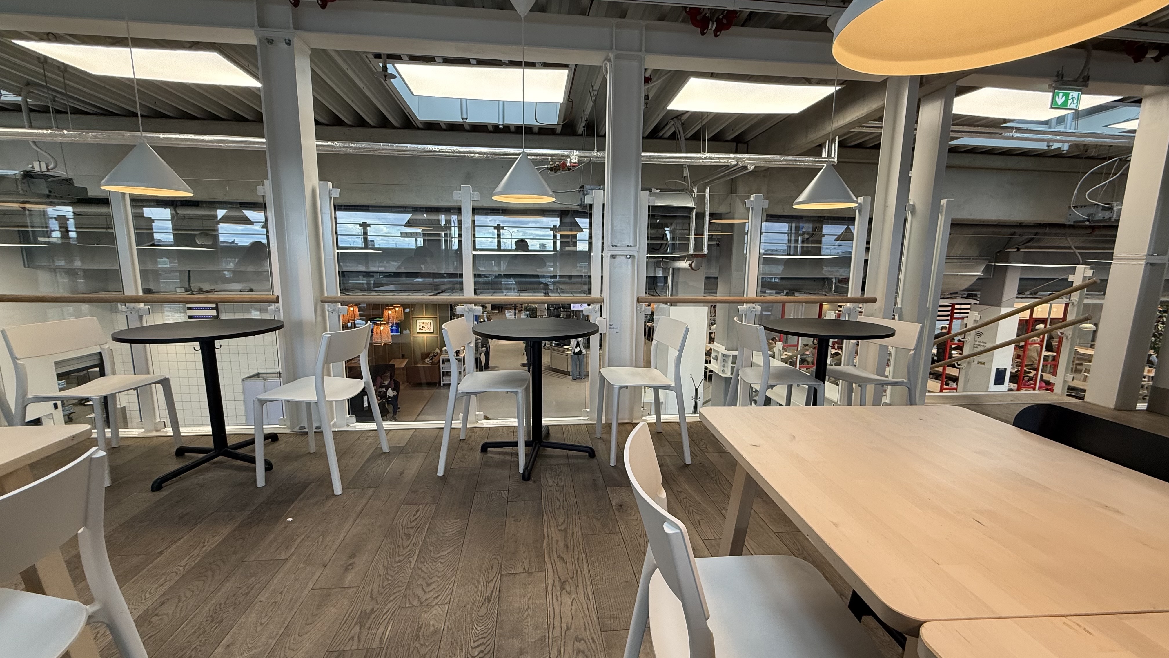 Švédská restaurace a kavárna IKEA Zličín foto 2