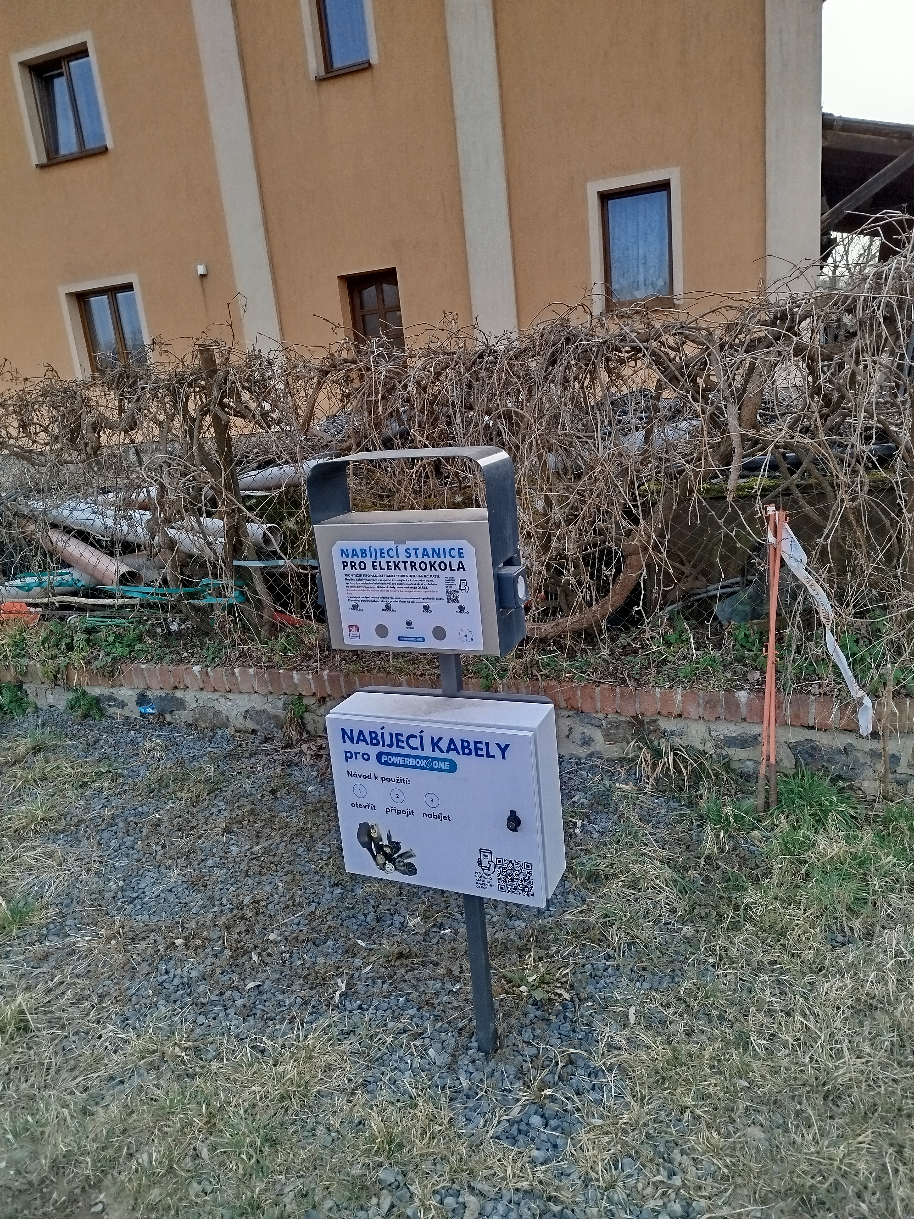 Nabíjecí stanice elektrokol Starý Plzenec foto 5