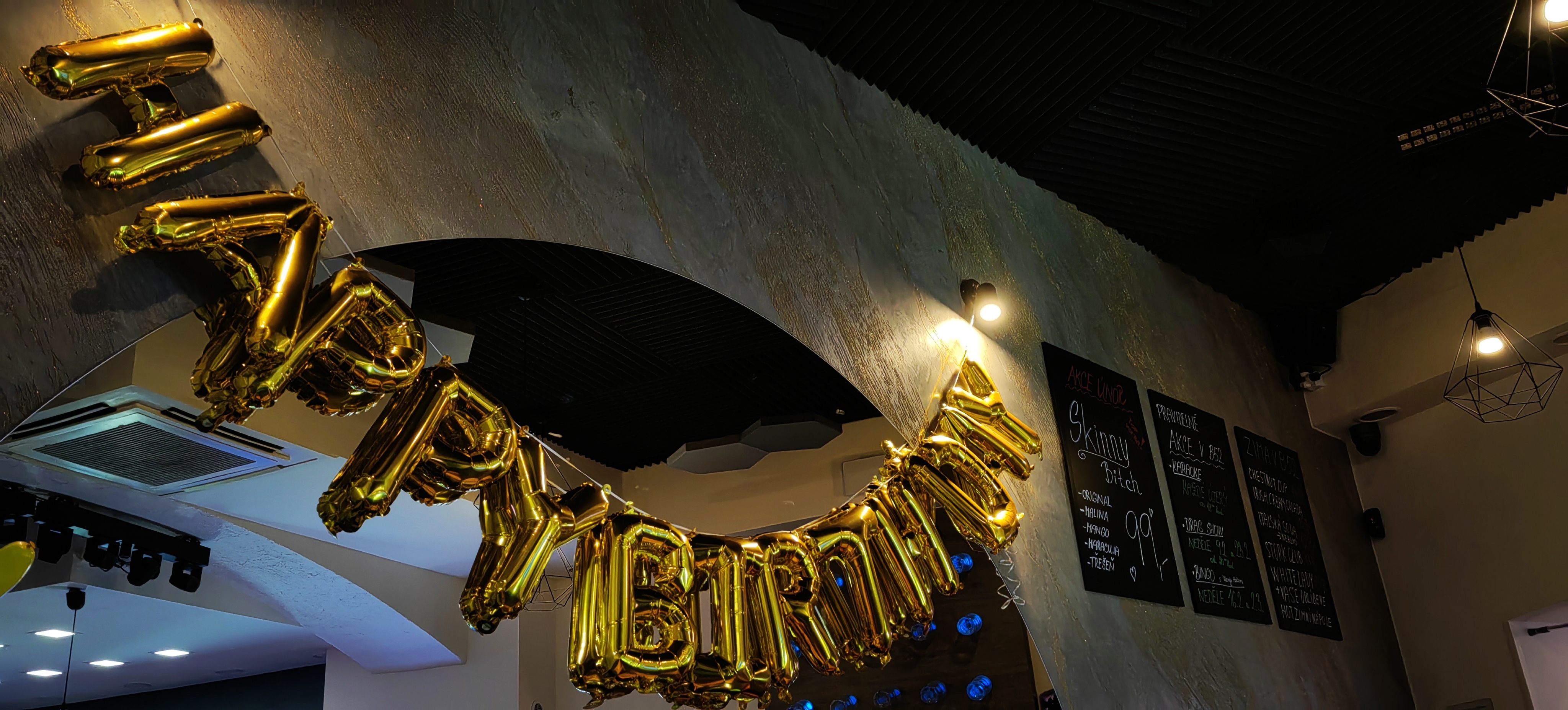 Bar B52 foto 2