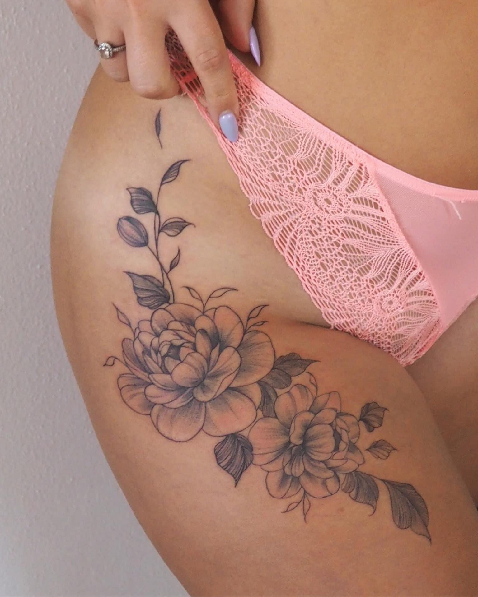 UNDER SKIN TATTOO foto 4