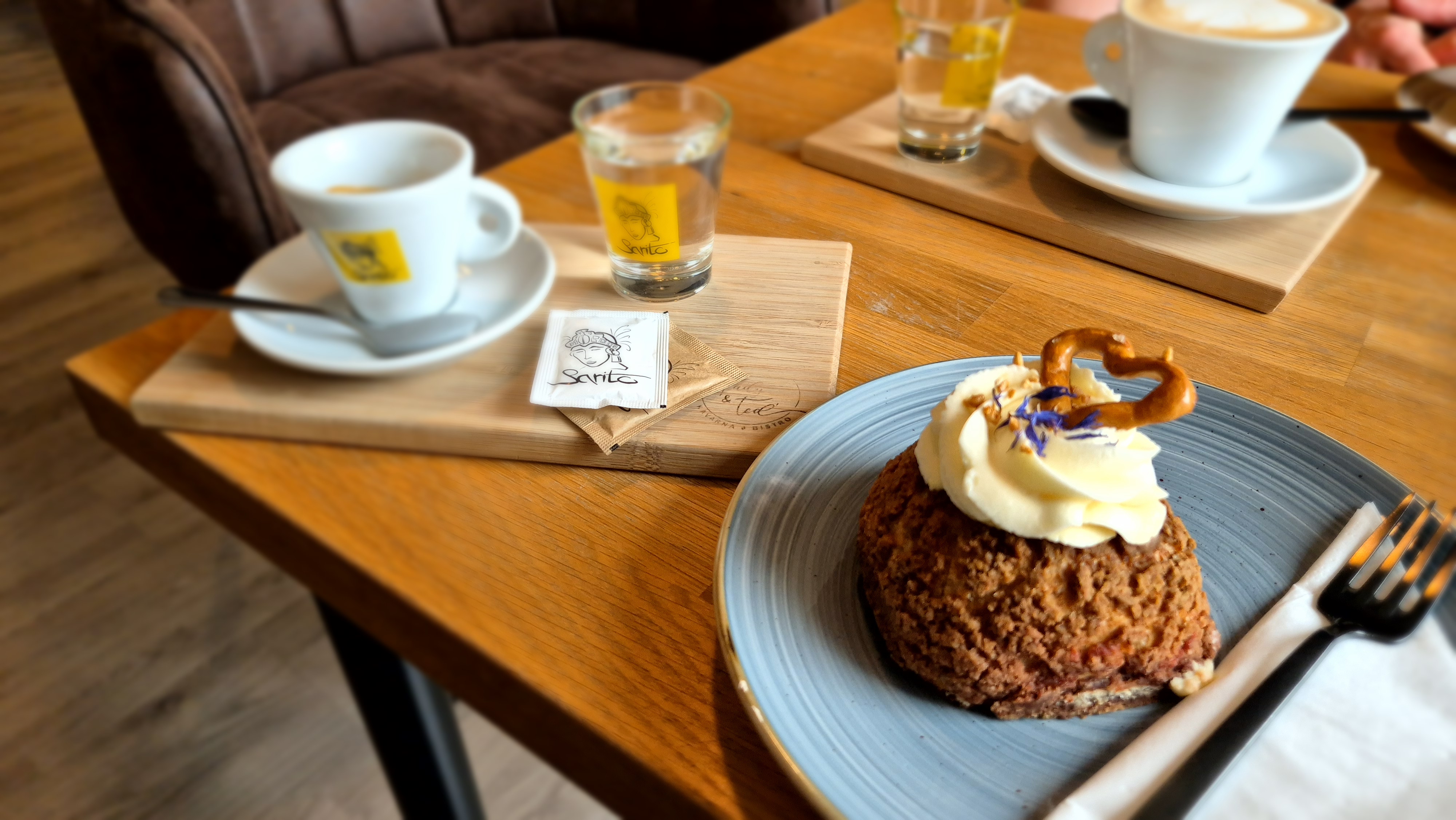 Kavárna a Bistro Tady a teď foto 3