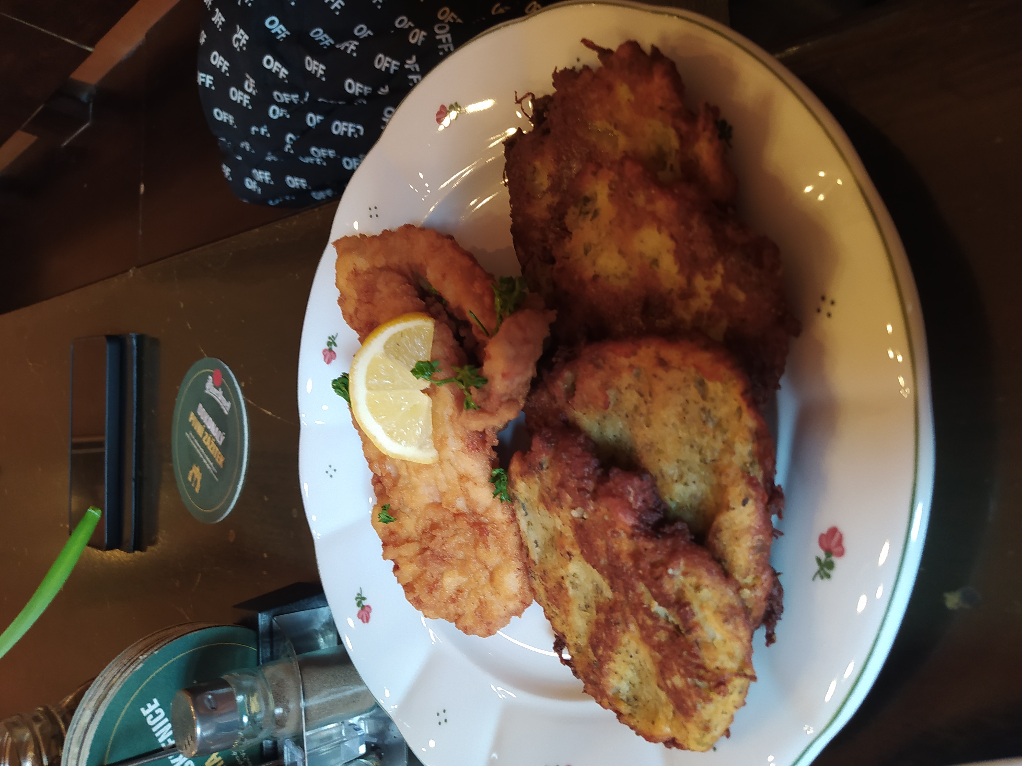 Restaurace U tří zlatých trojek foto 6