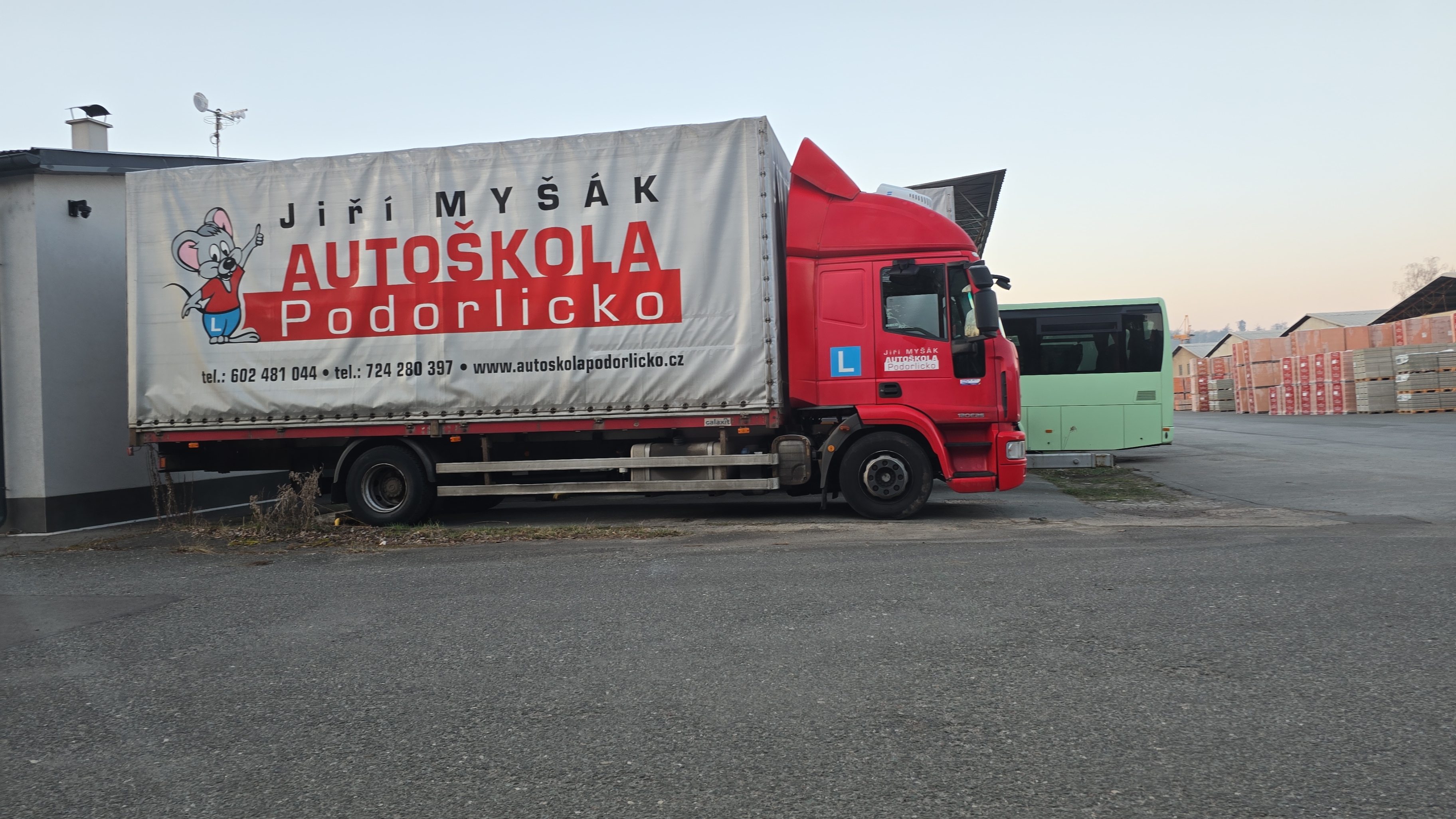 AUTOŠKOLA PODORLICKO - MYŠÁK JIŘÍ foto 2