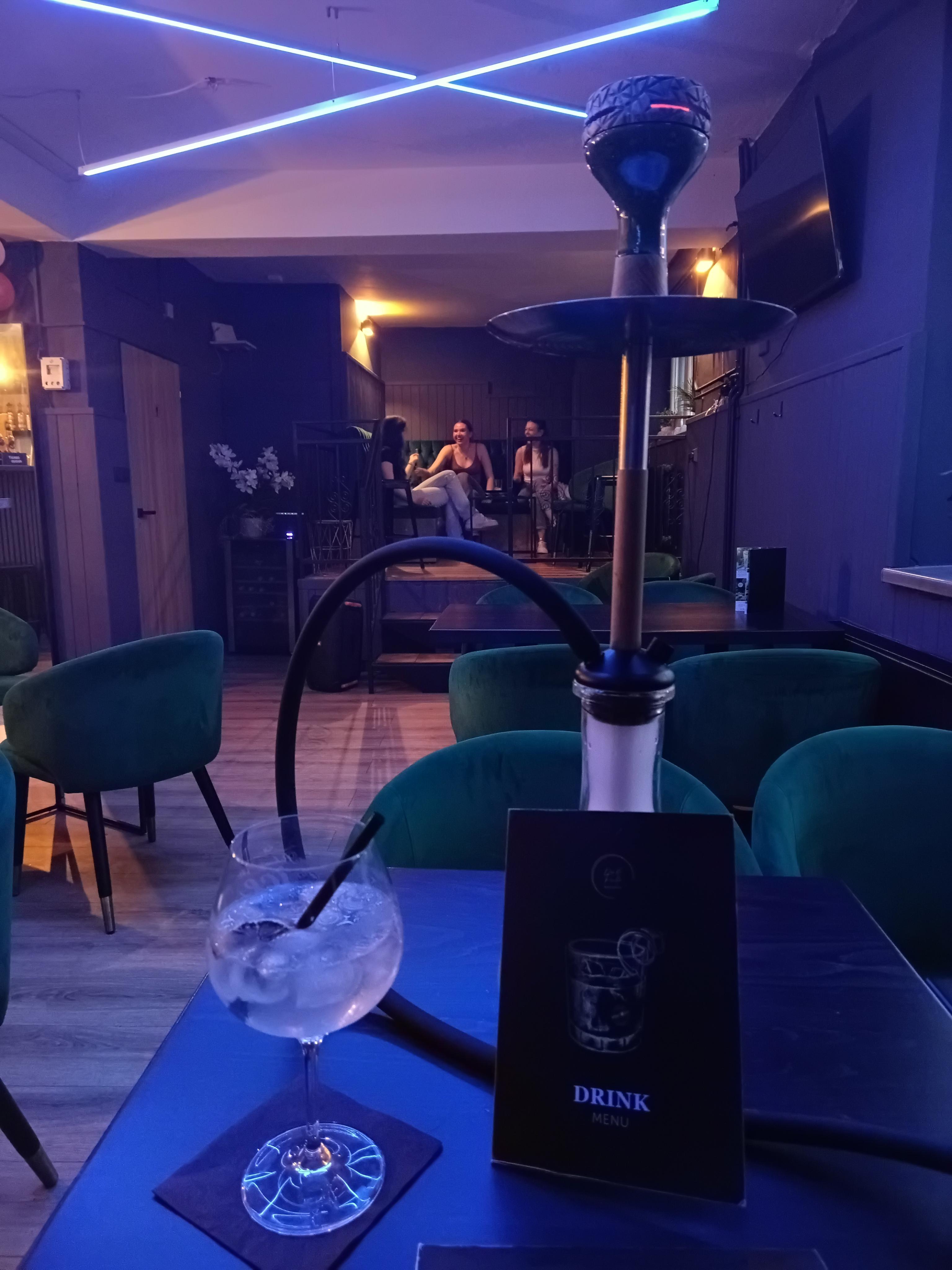 Double Trouble - Cocktail & Shisha Bar foto 2