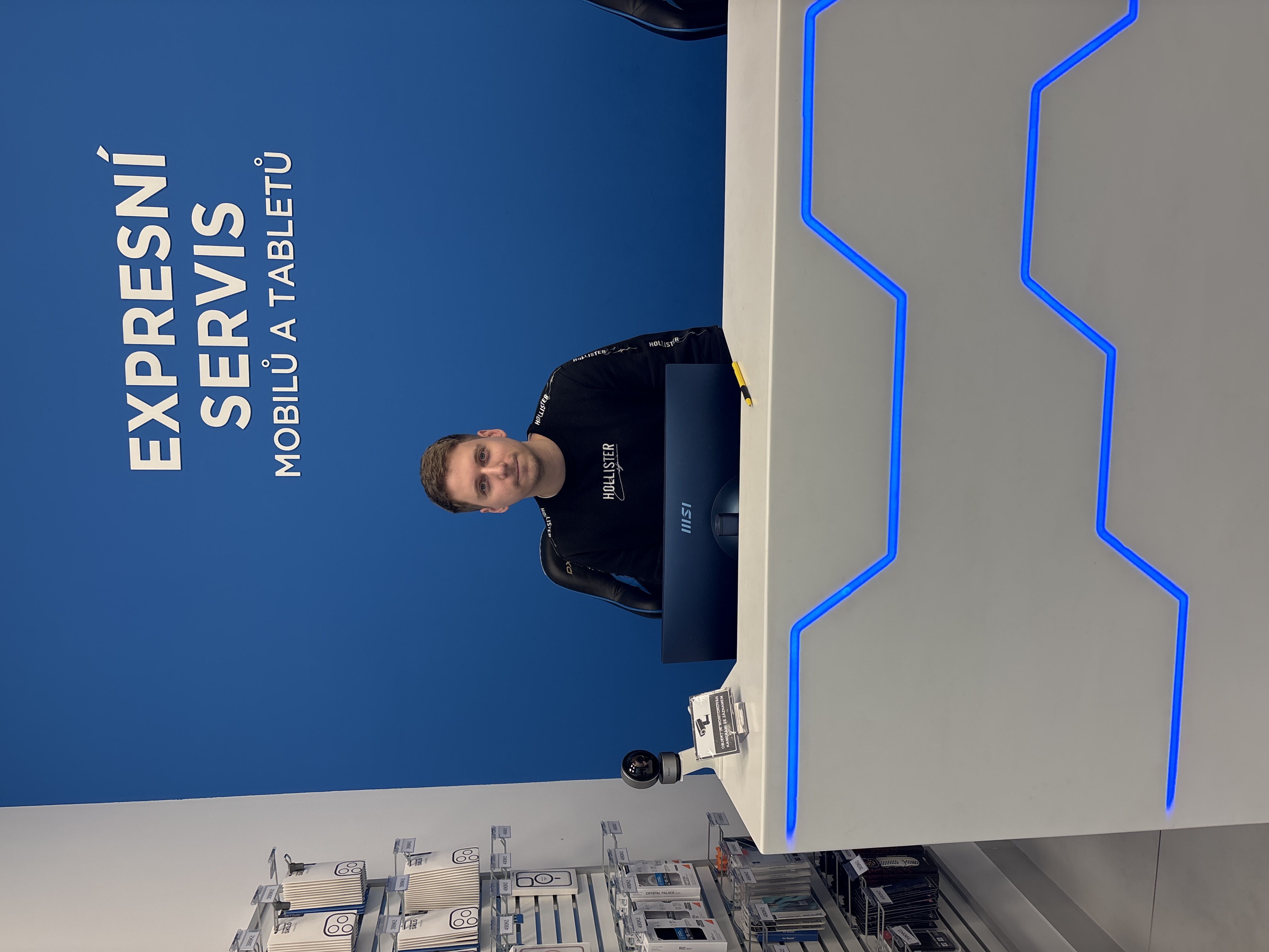 iLoveServis - expresní servis mobilů, tabletů a Macbooků foto 2
