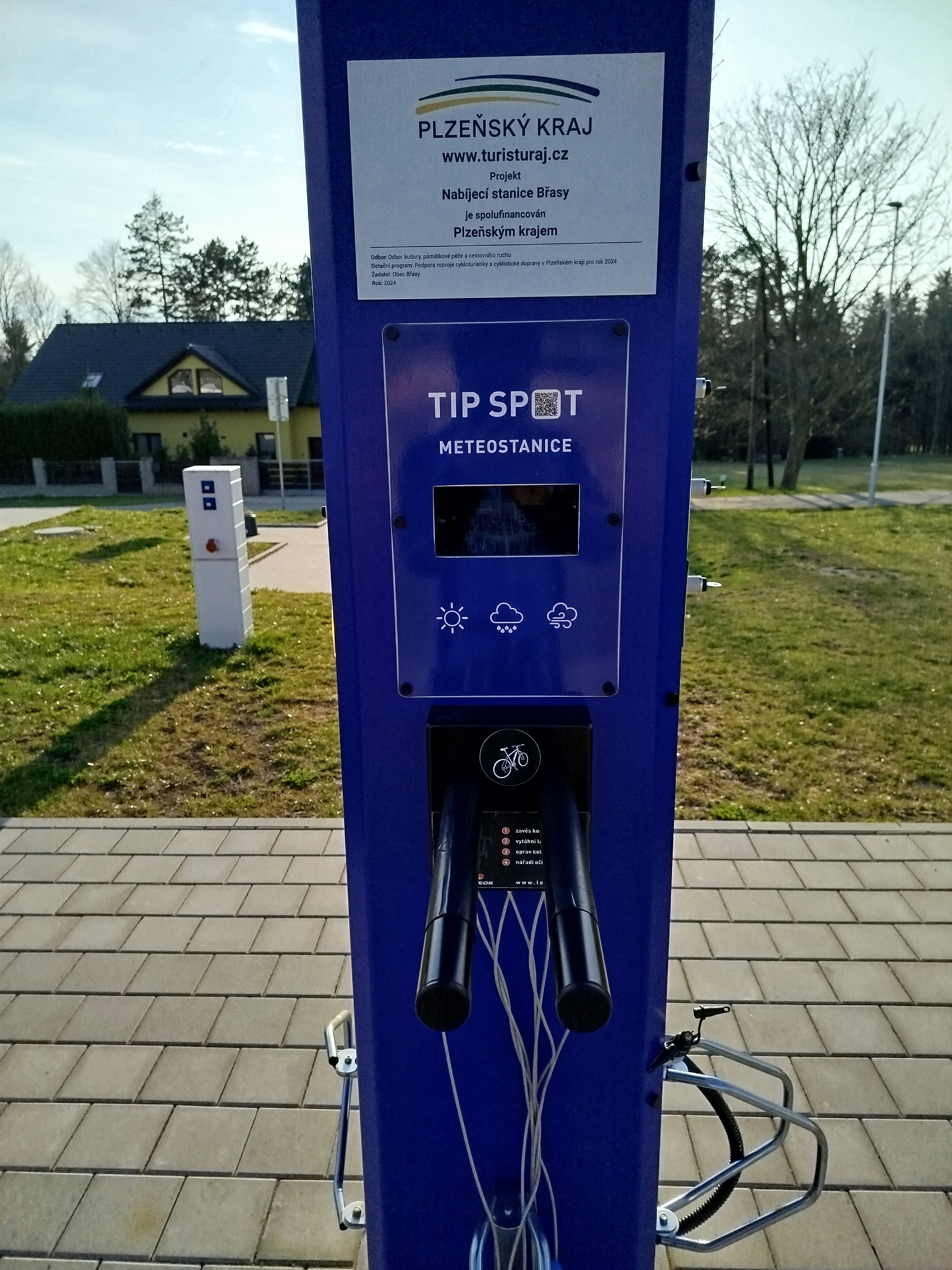 Nabíjecí stanice pro elektrokola - Ultramarinka foto 6