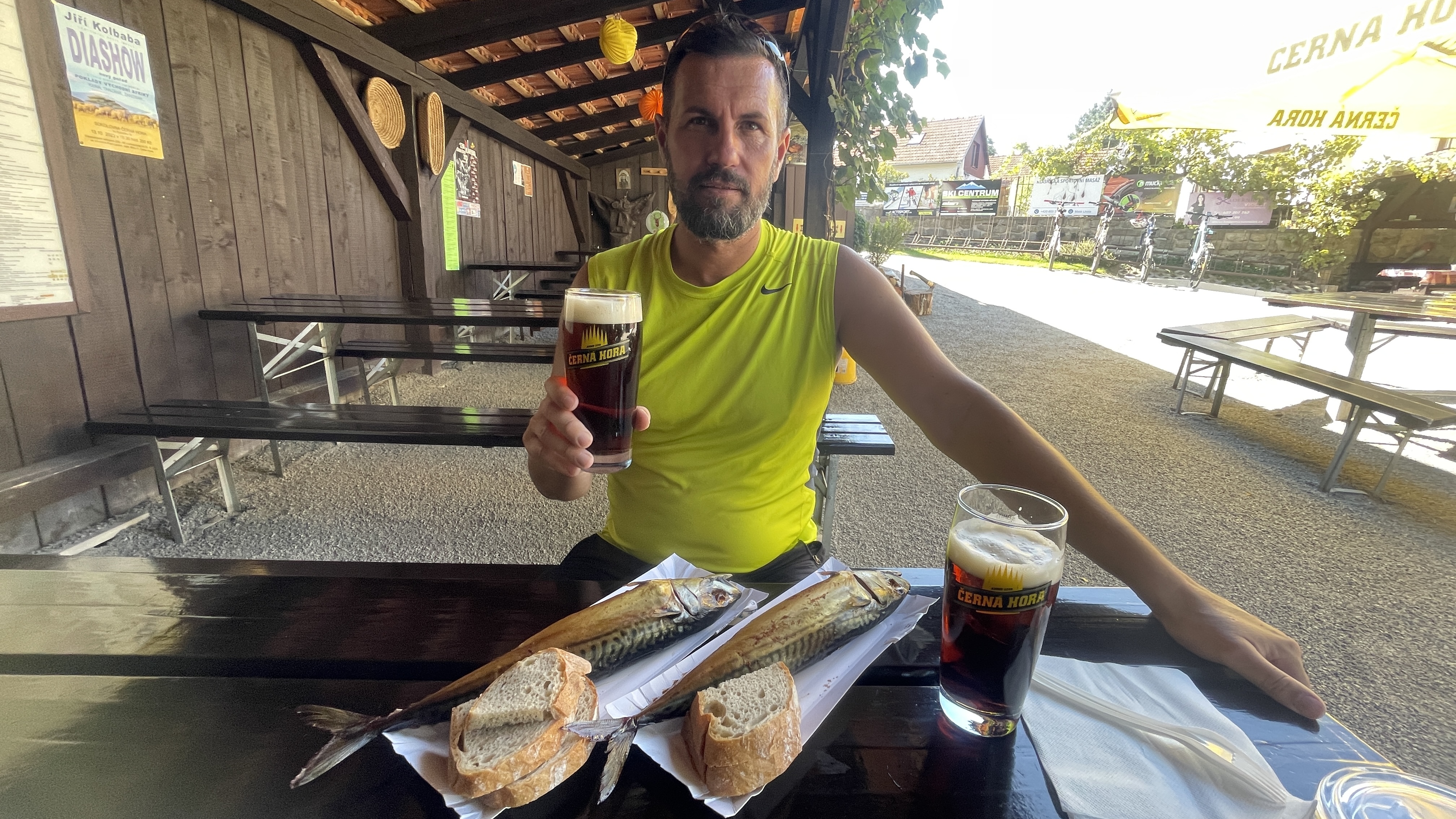 Hostinec U Zvěřinů & zahrádka Ahoj foto 3