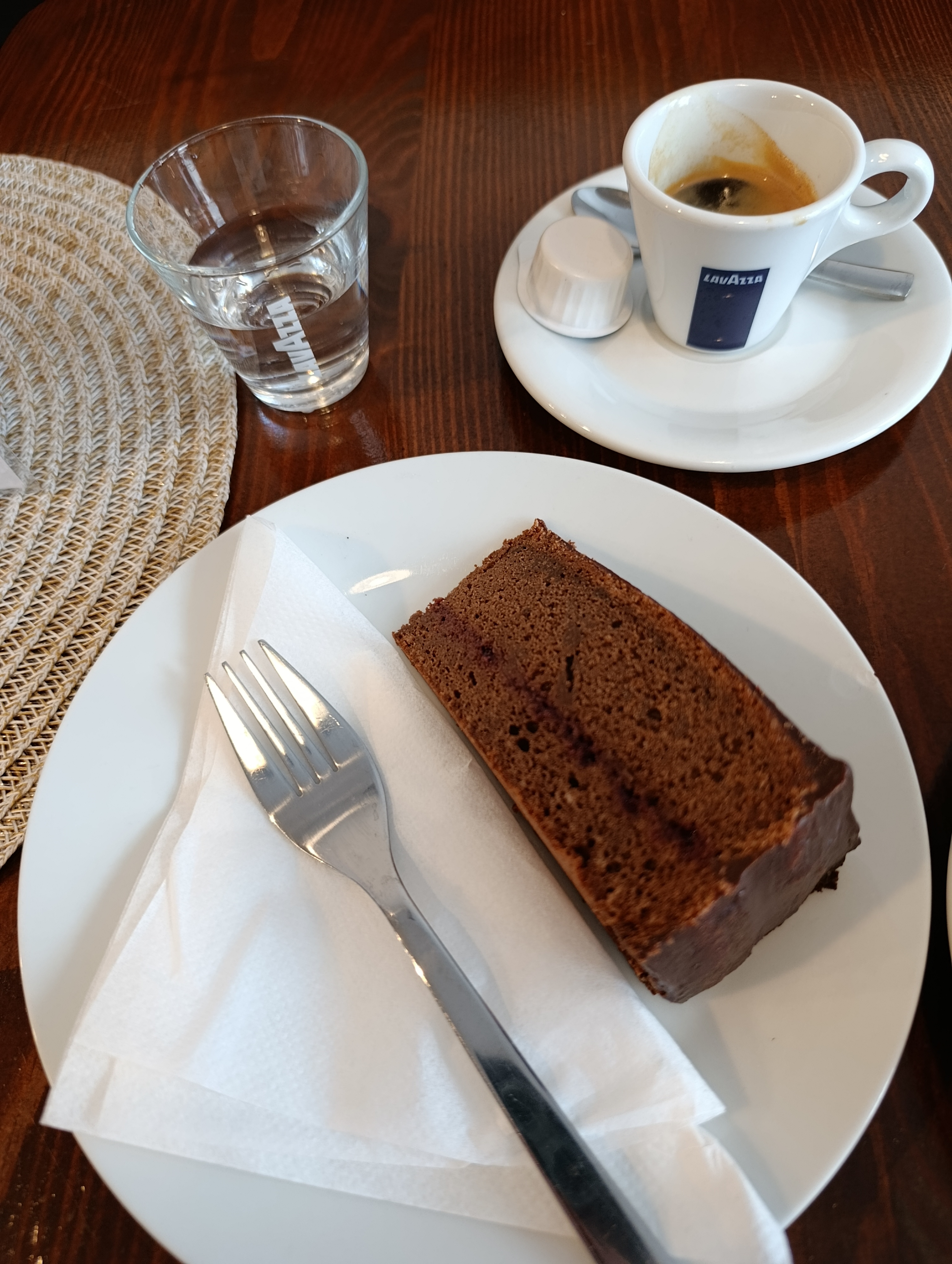 H+H Coffee Bistro foto 2
