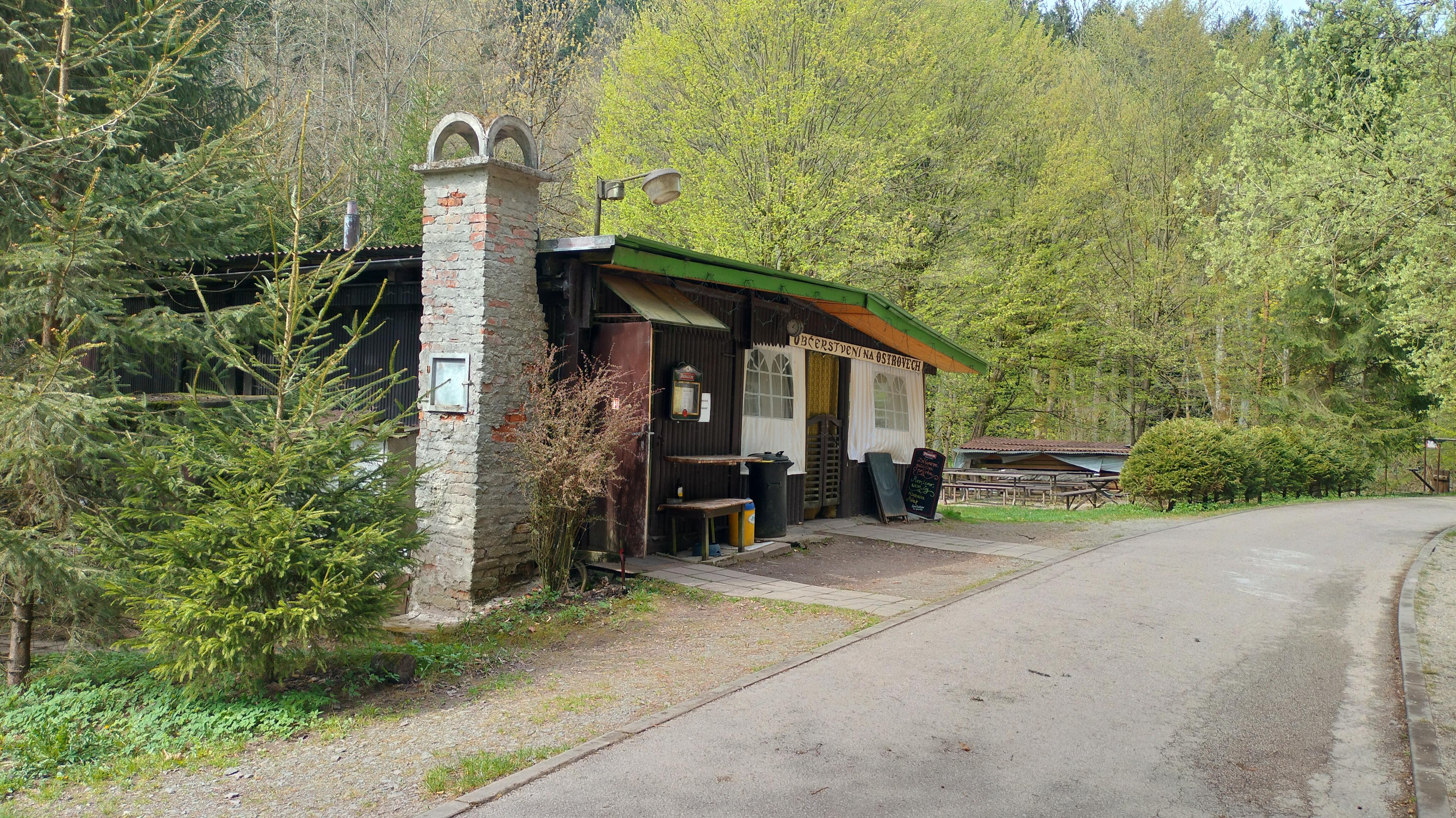 Občerstvení Na Ostrovech foto 3