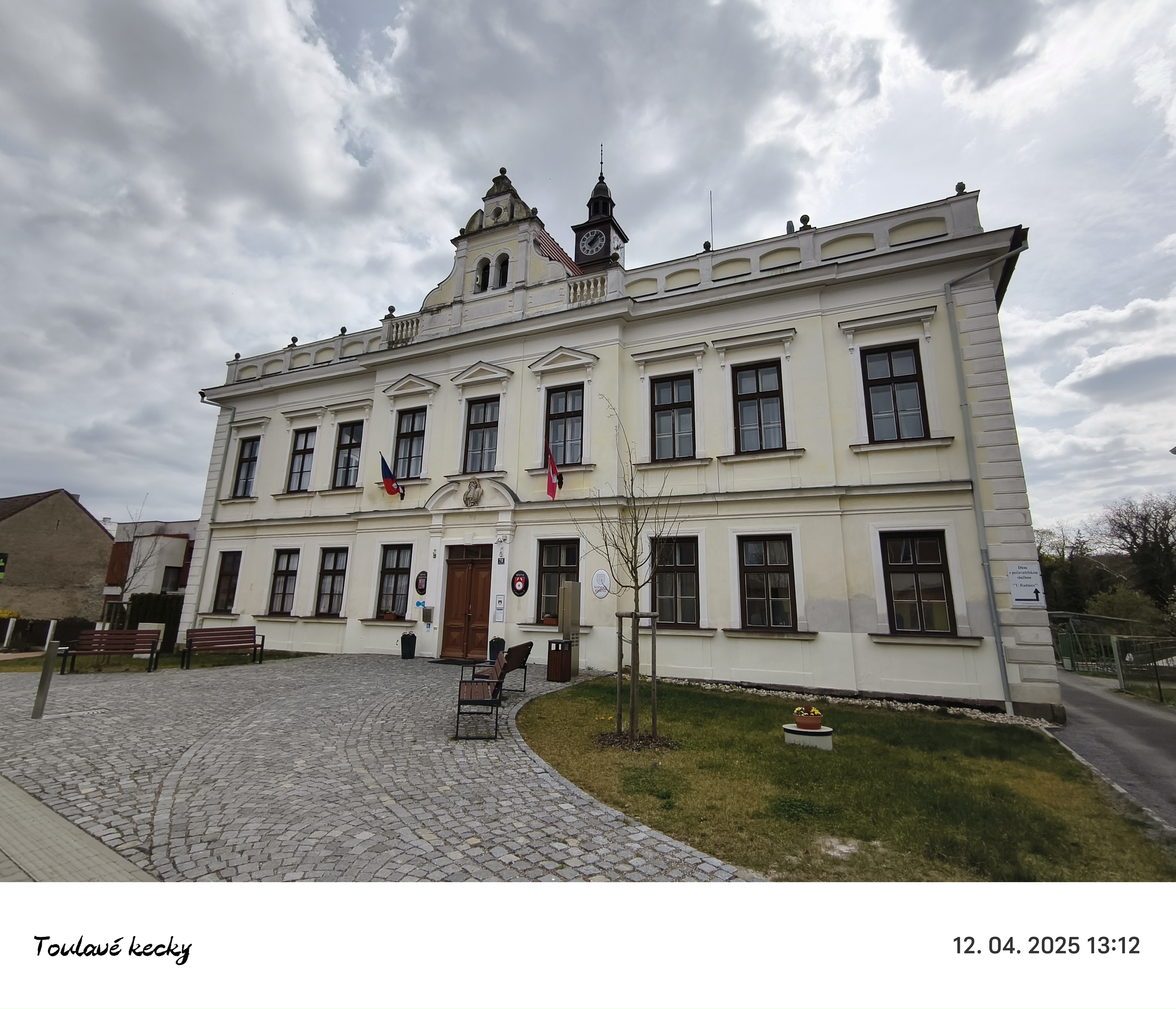 Choltice - úřad městyse foto 2