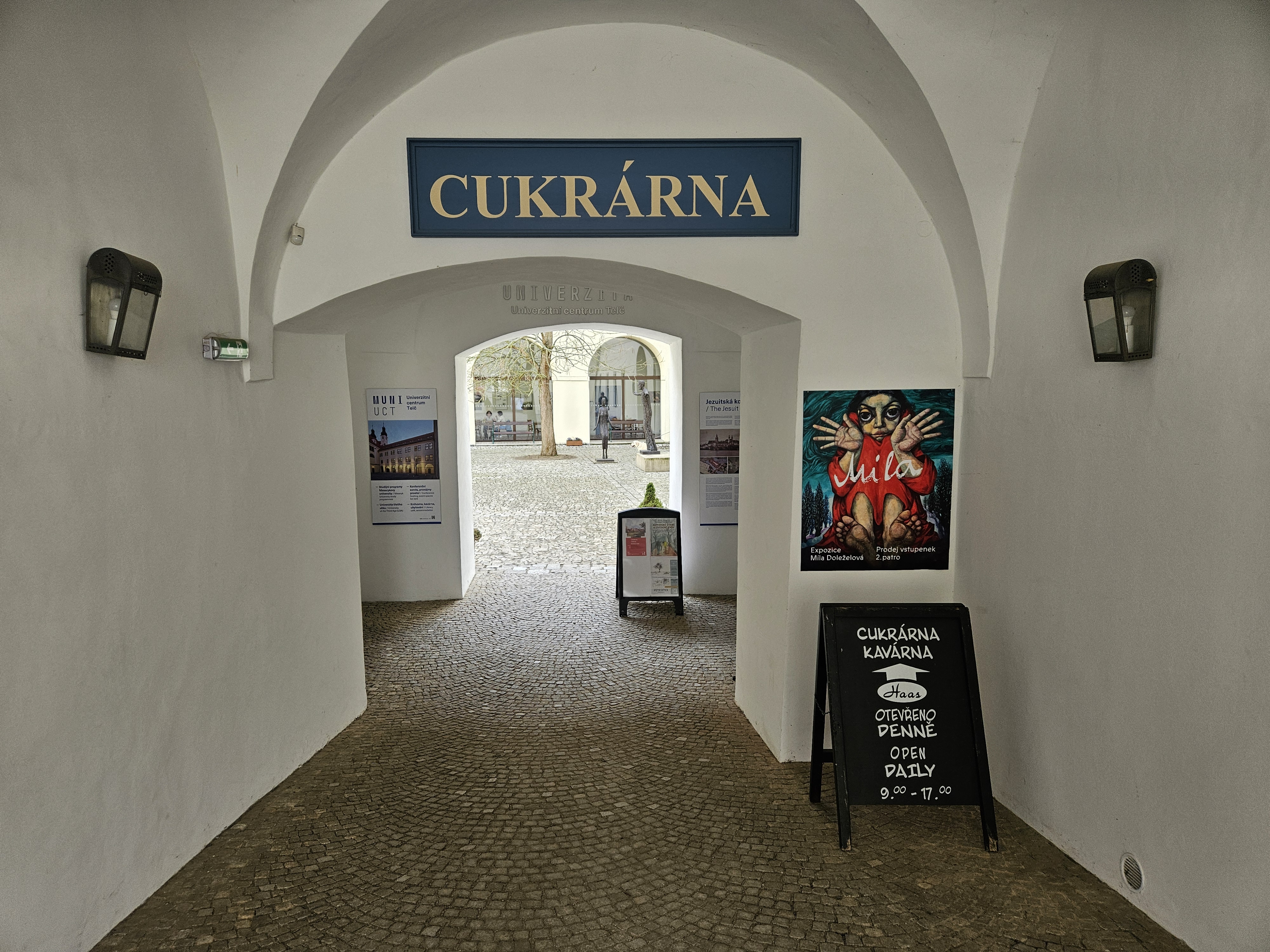 Univerzitní kavárna foto 2