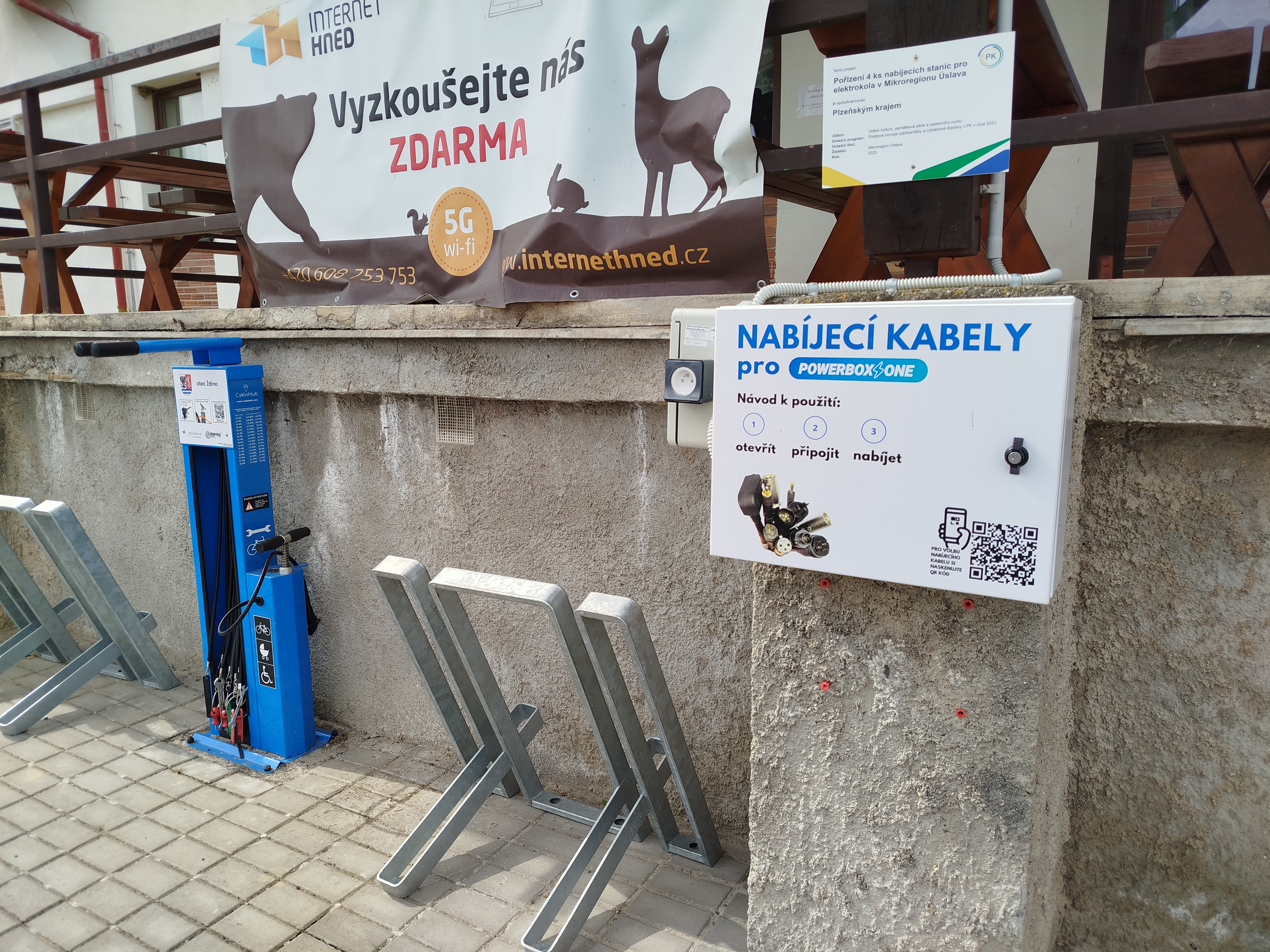 Nabíjecí stanice Obec Ždírec foto 2