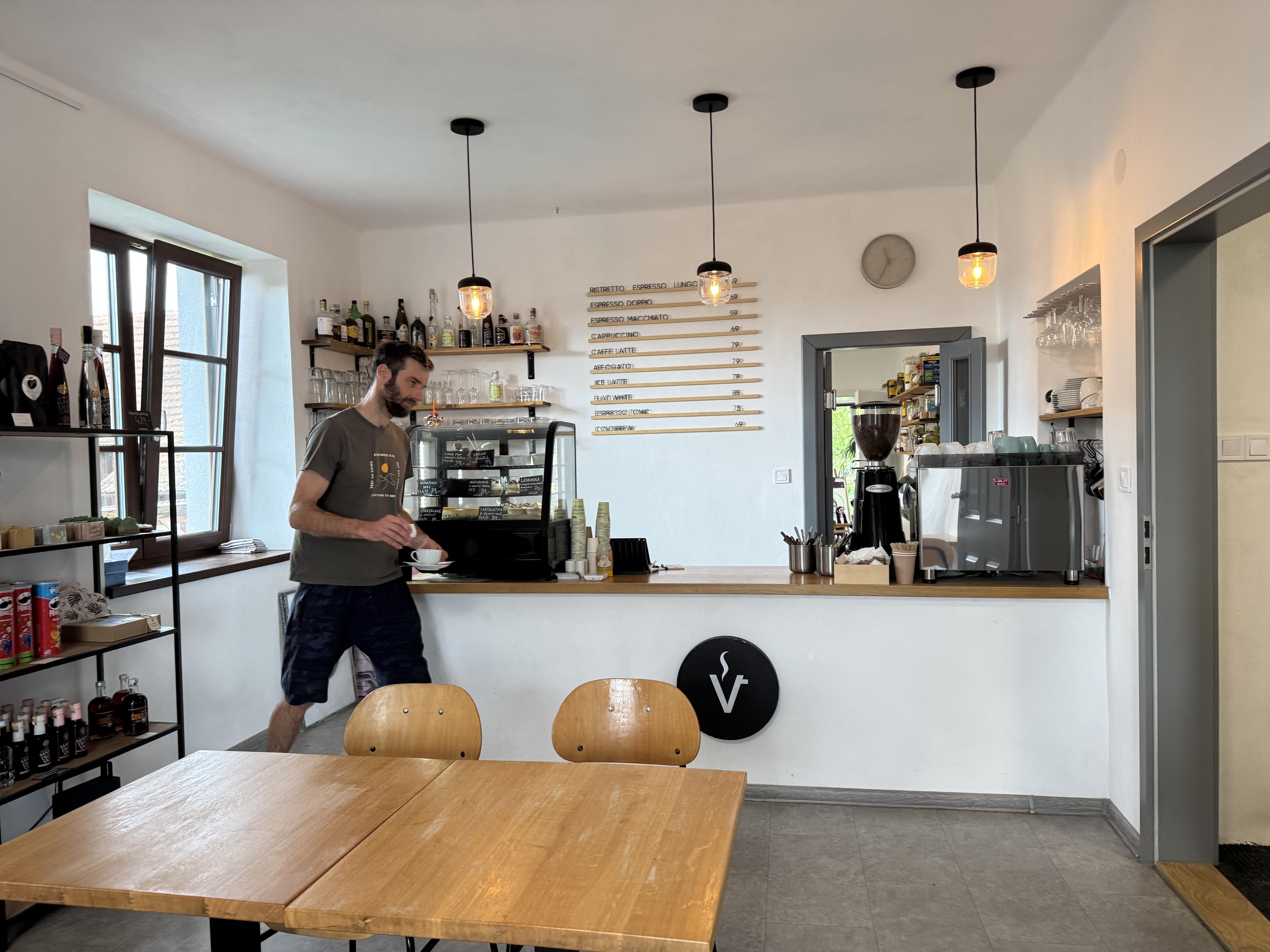Kafe v obýváku foto 4